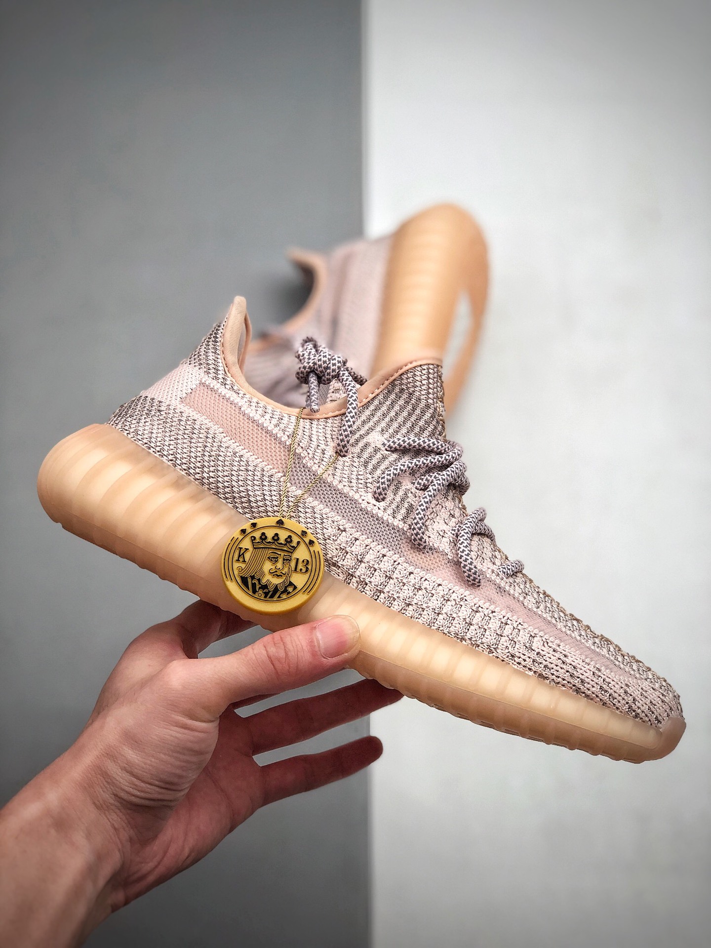 330  Yeezy 350V2  侃爷椰子350新配色  货号：FV5666