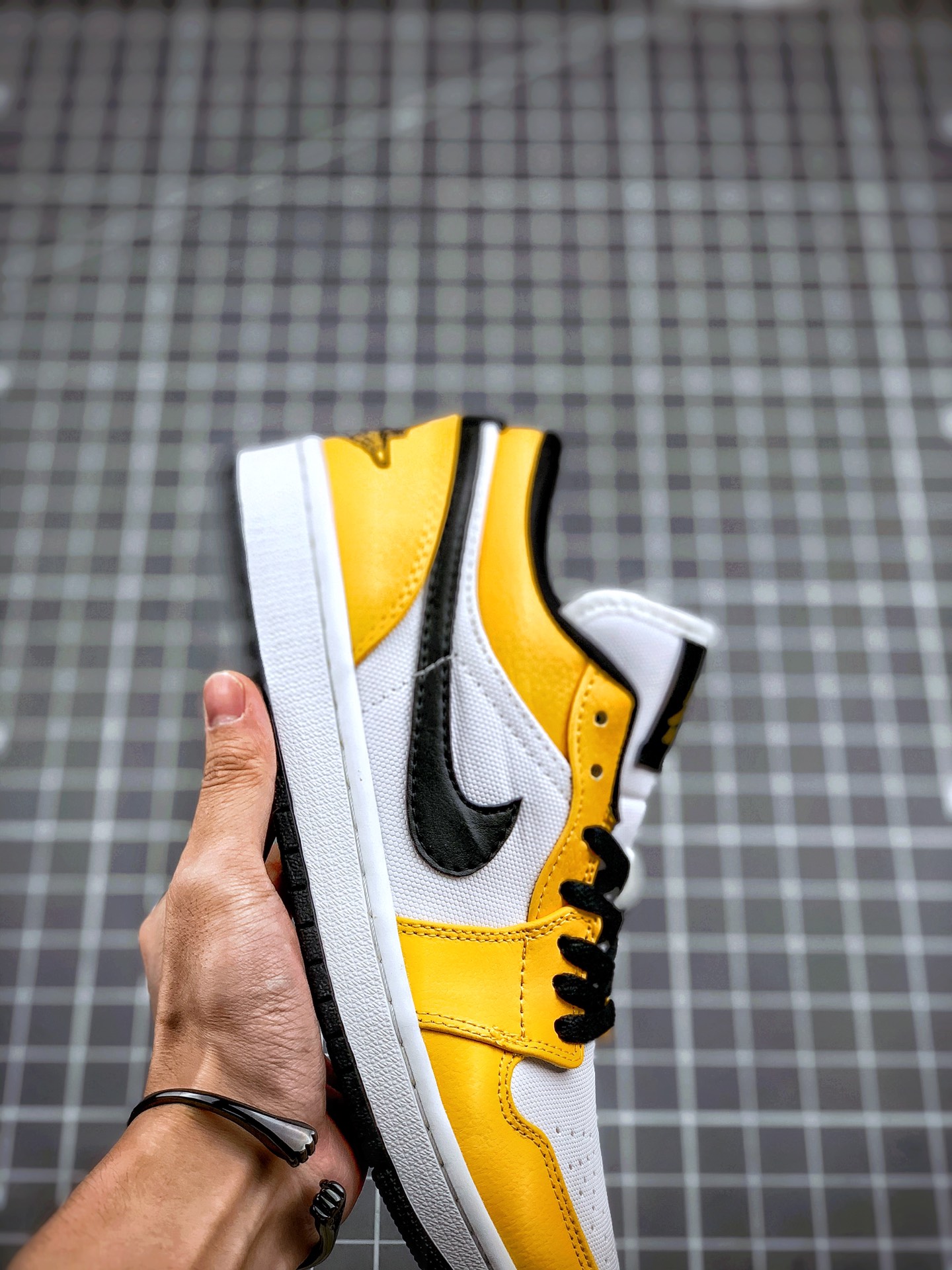 200 Air Jordan 1 Low “Laser Orange”白橙 乔1 低帮休闲板鞋 CZ4776-107