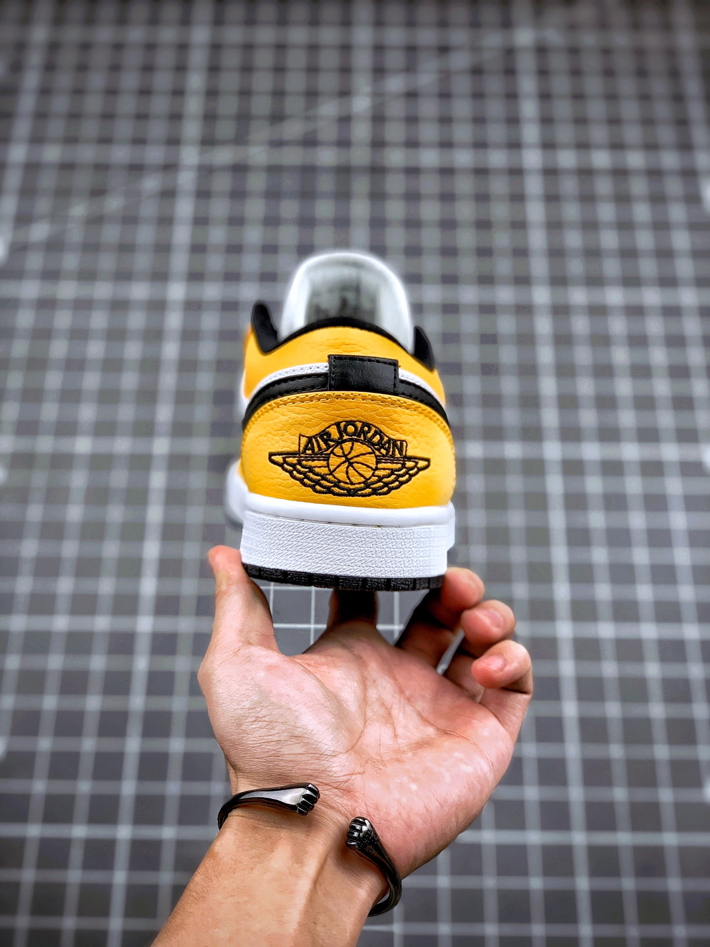 200 Air Jordan 1 Low “Laser Orange”白橙 乔1 低帮休闲板鞋 CZ4776-107