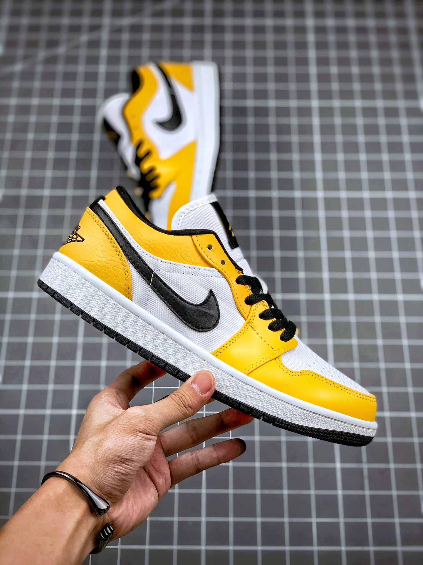 200 Air Jordan 1 Low “Laser Orange”白橙 乔1 低帮休闲板鞋 CZ4776-107