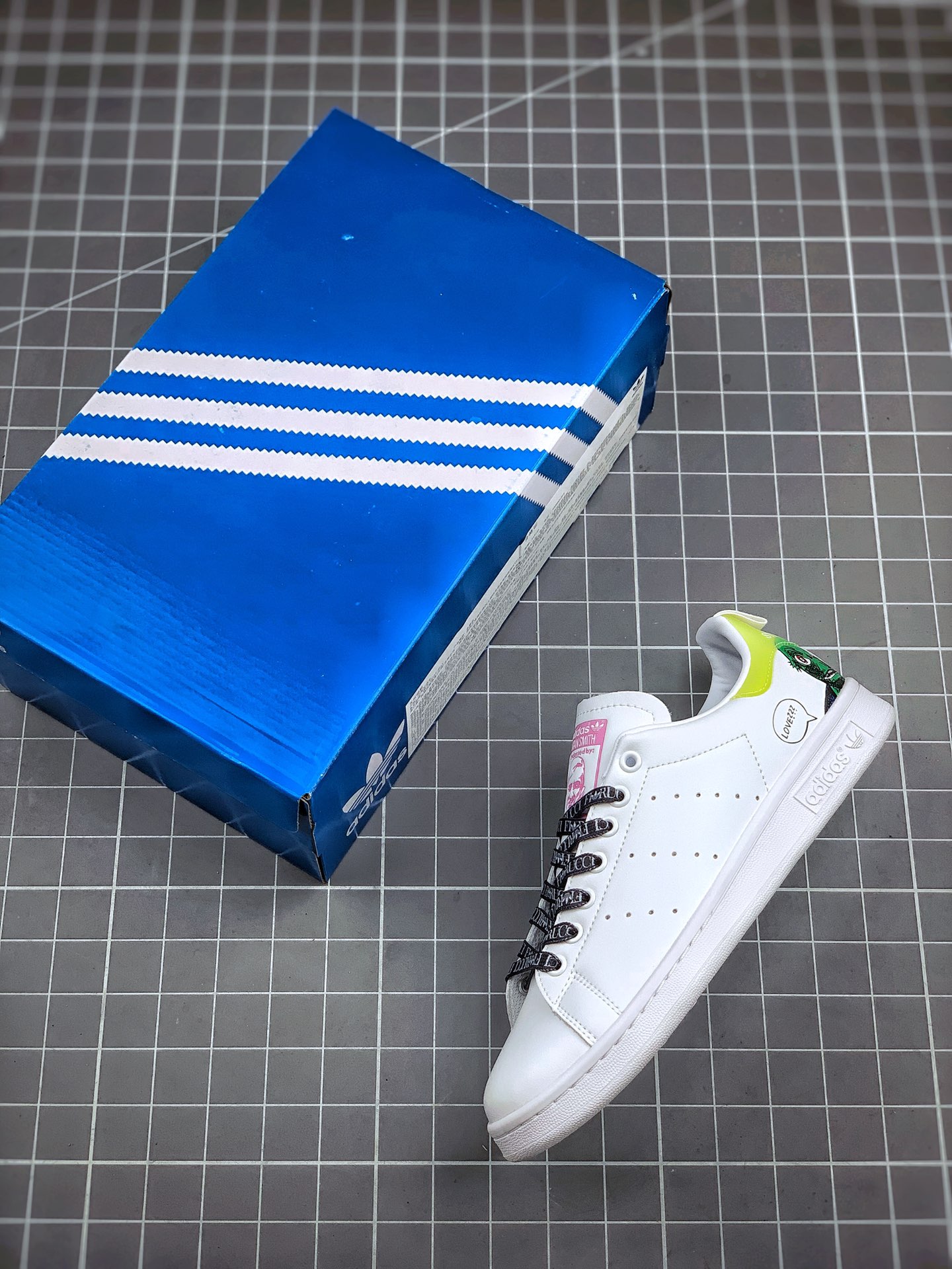 180 Stan Smith  x  FIORUCCI 史密斯联名 诞生于上个世纪 60 年代的知名潮流品牌 货号：EG5152
