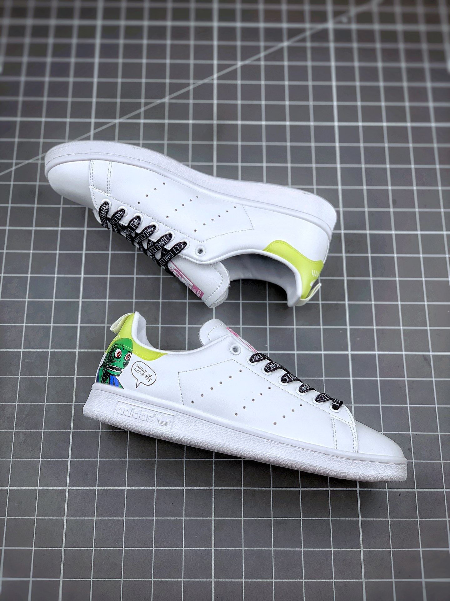 180 Stan Smith  x  FIORUCCI 史密斯联名 诞生于上个世纪 60 年代的知名潮流品牌 货号：EG5152