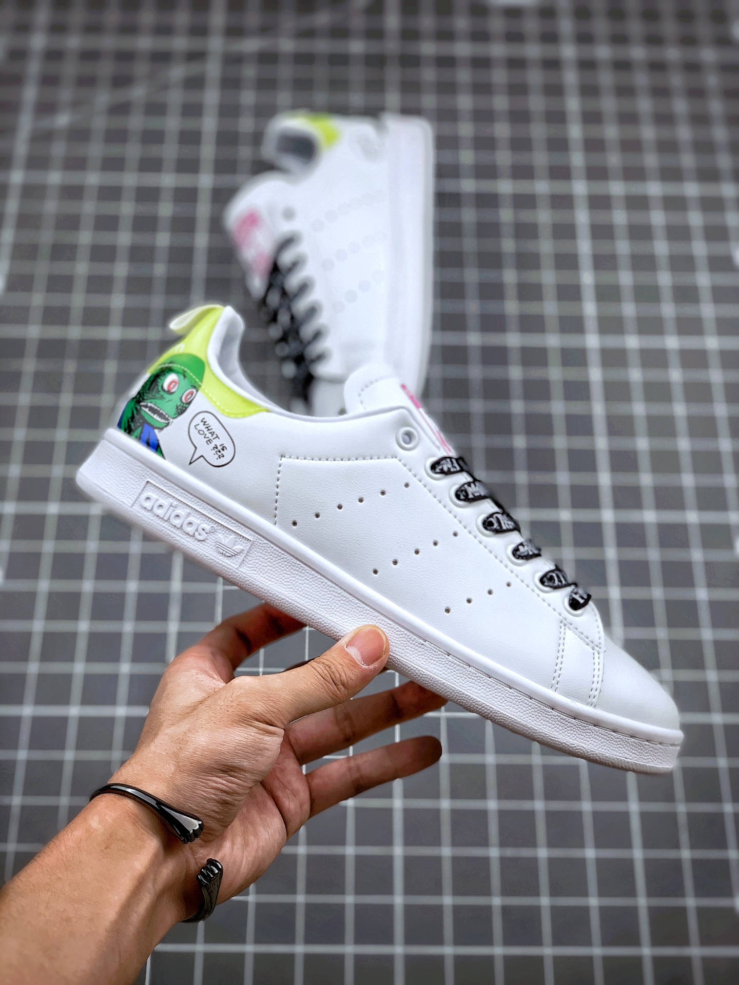 180 Stan Smith  x  FIORUCCI 史密斯联名 诞生于上个世纪 60 年代的知名潮流品牌 货号：EG5152