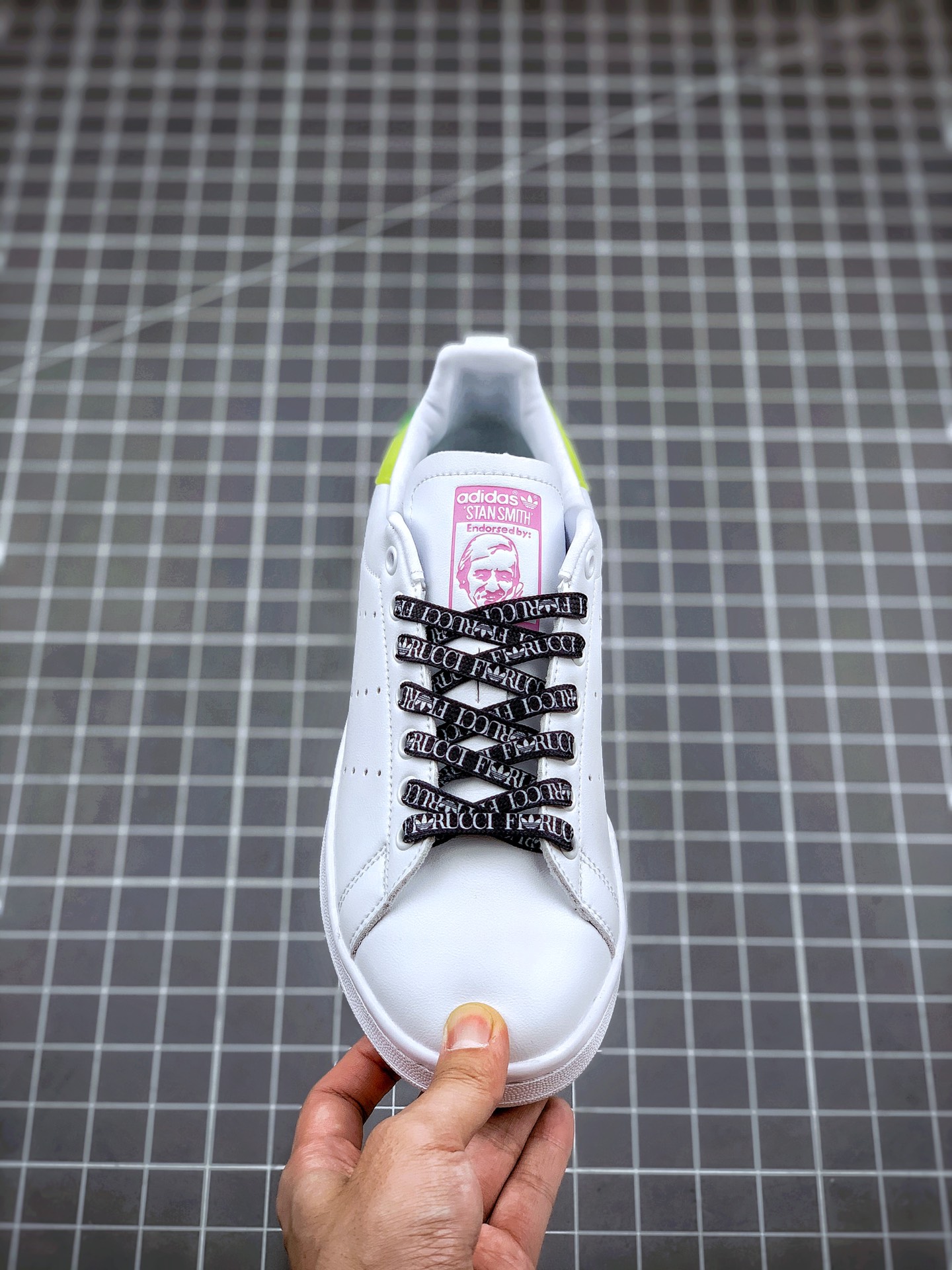 180 Stan Smith  x  FIORUCCI 史密斯联名 诞生于上个世纪 60 年代的知名潮流品牌 货号：EG5152