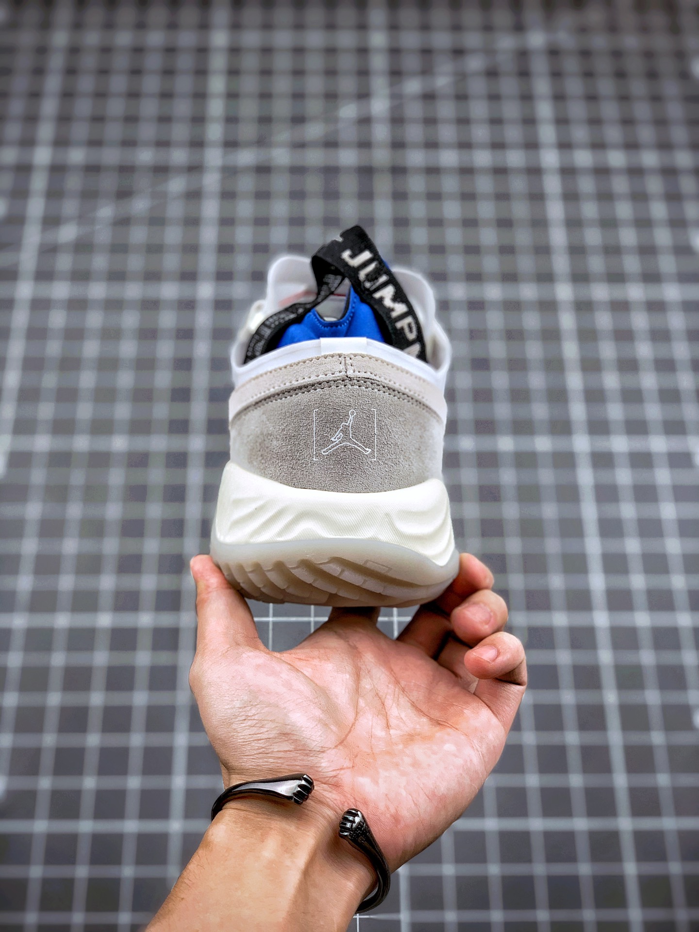 250 纯原系列 Jordan Delta SP 陈冠希亲着每款鞋面质感都独具特色 CZ4778-100