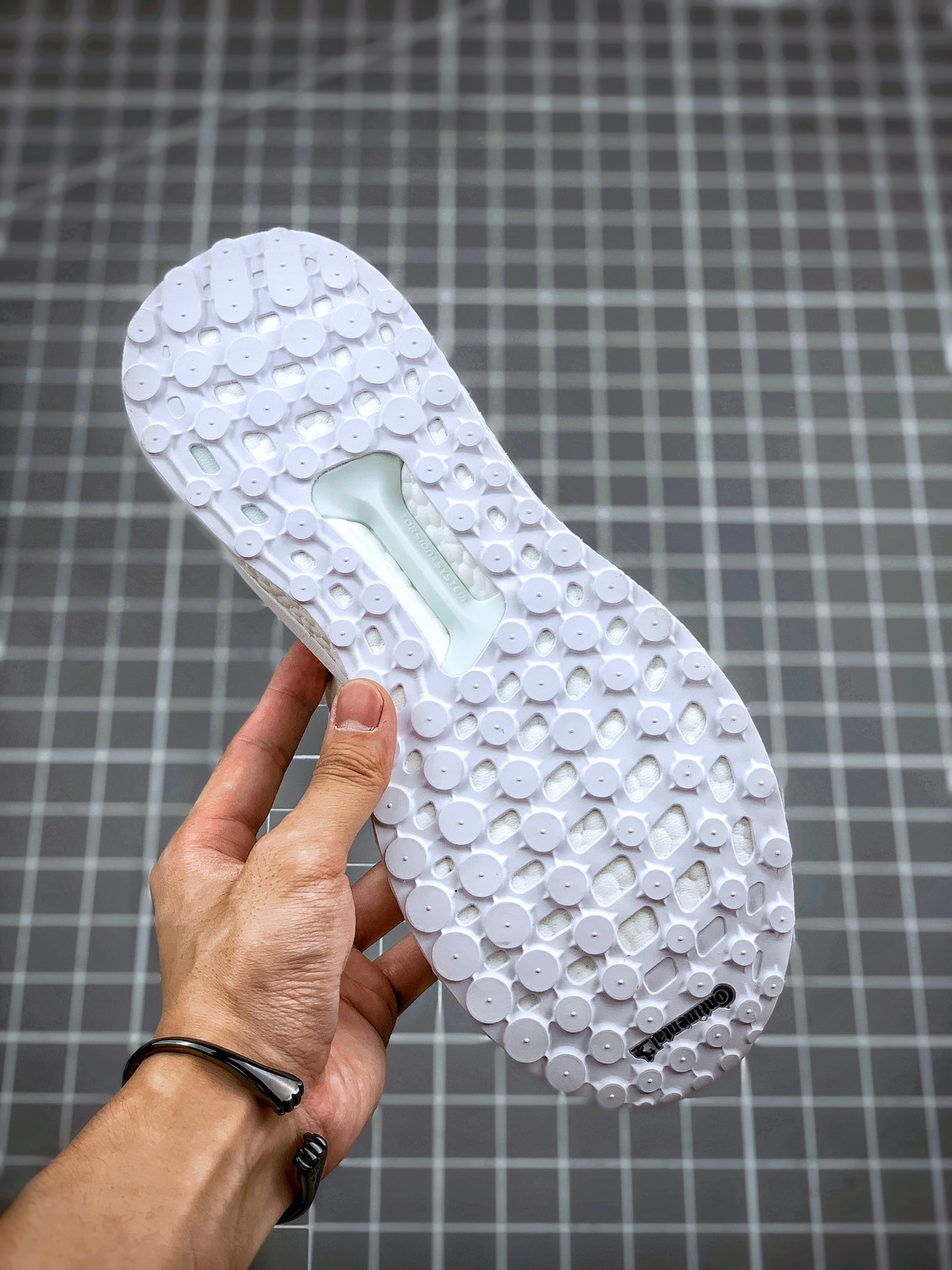 200  Pharrell x Solar Hu Glide 菲董大颗粒软爆休闲运动跑步鞋EF2378 EG7788
