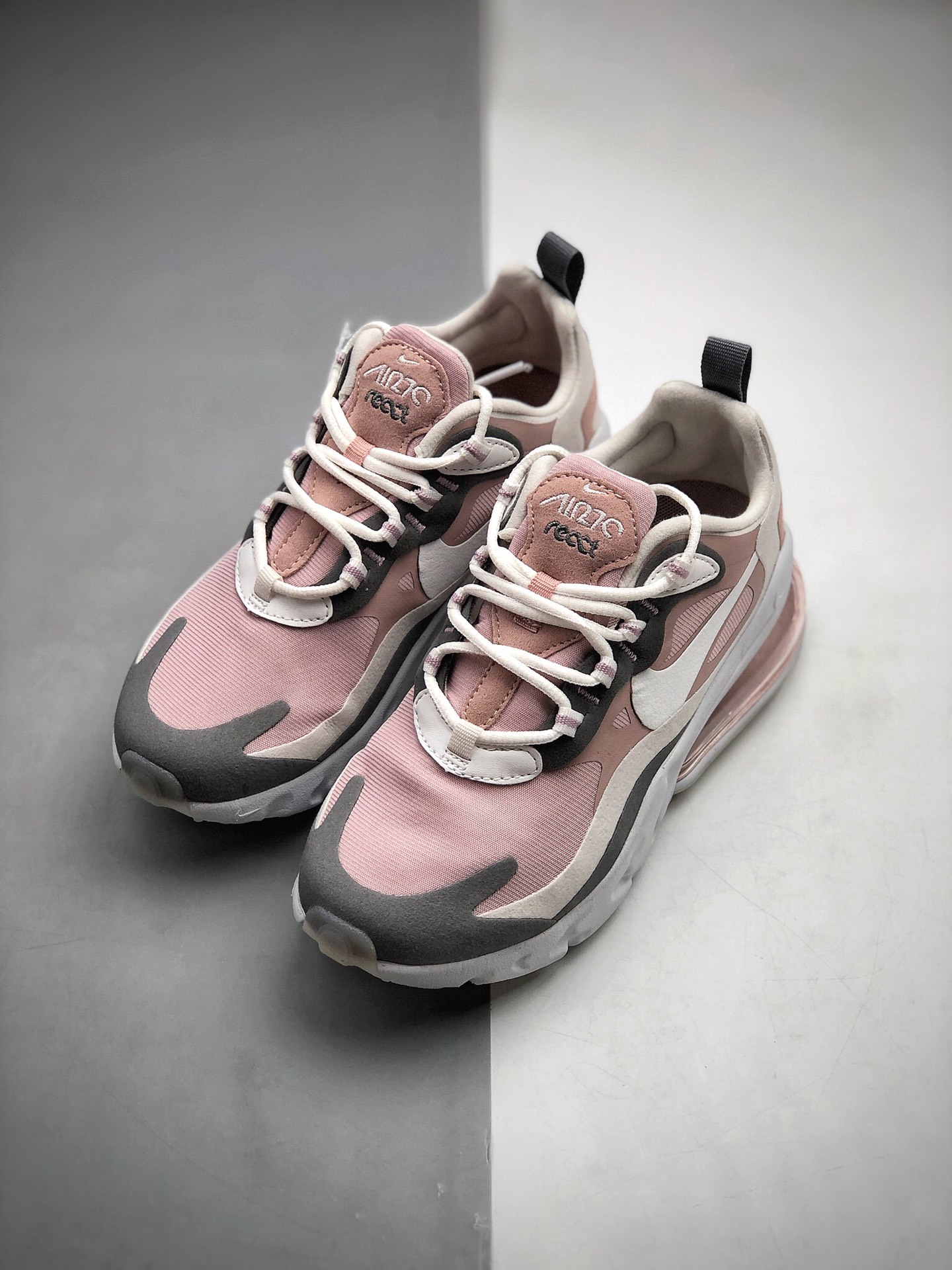 100 耐克 Nike React Air Max 270 React 高桥盾网纱系列 机能半气垫跑步鞋
