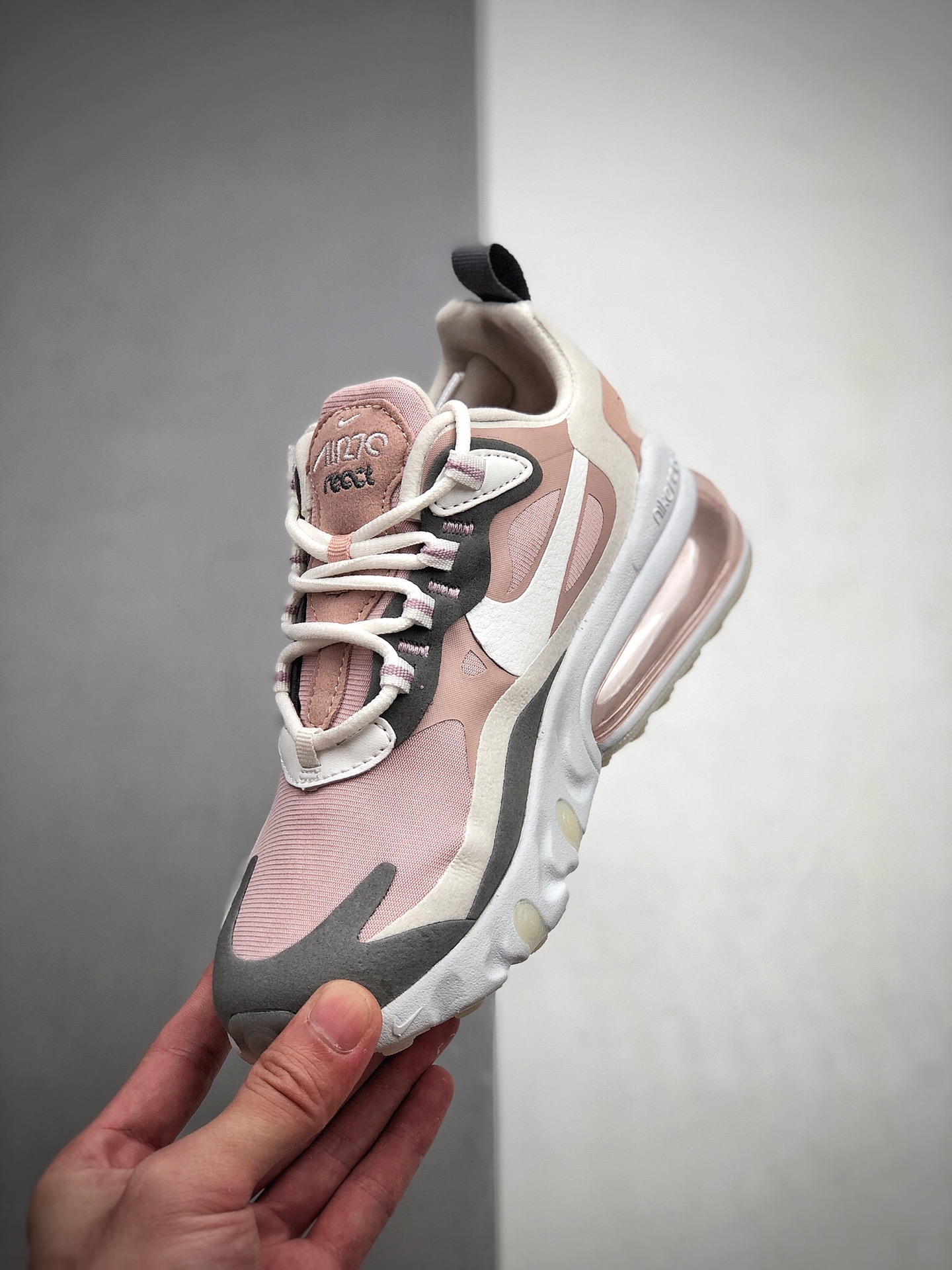 100 耐克 Nike React Air Max 270 React 高桥盾网纱系列 机能半气垫跑步鞋
