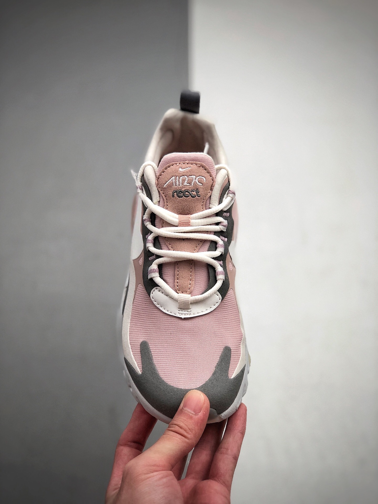 100 耐克 Nike React Air Max 270 React 高桥盾网纱系列 机能半气垫跑步鞋