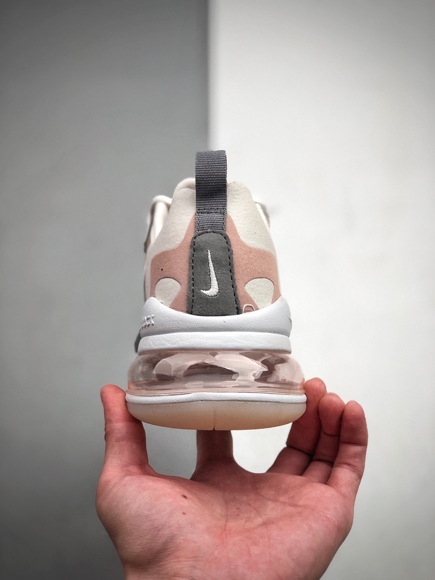 100 耐克 Nike React Air Max 270 React 高桥盾网纱系列 机能半气垫跑步鞋