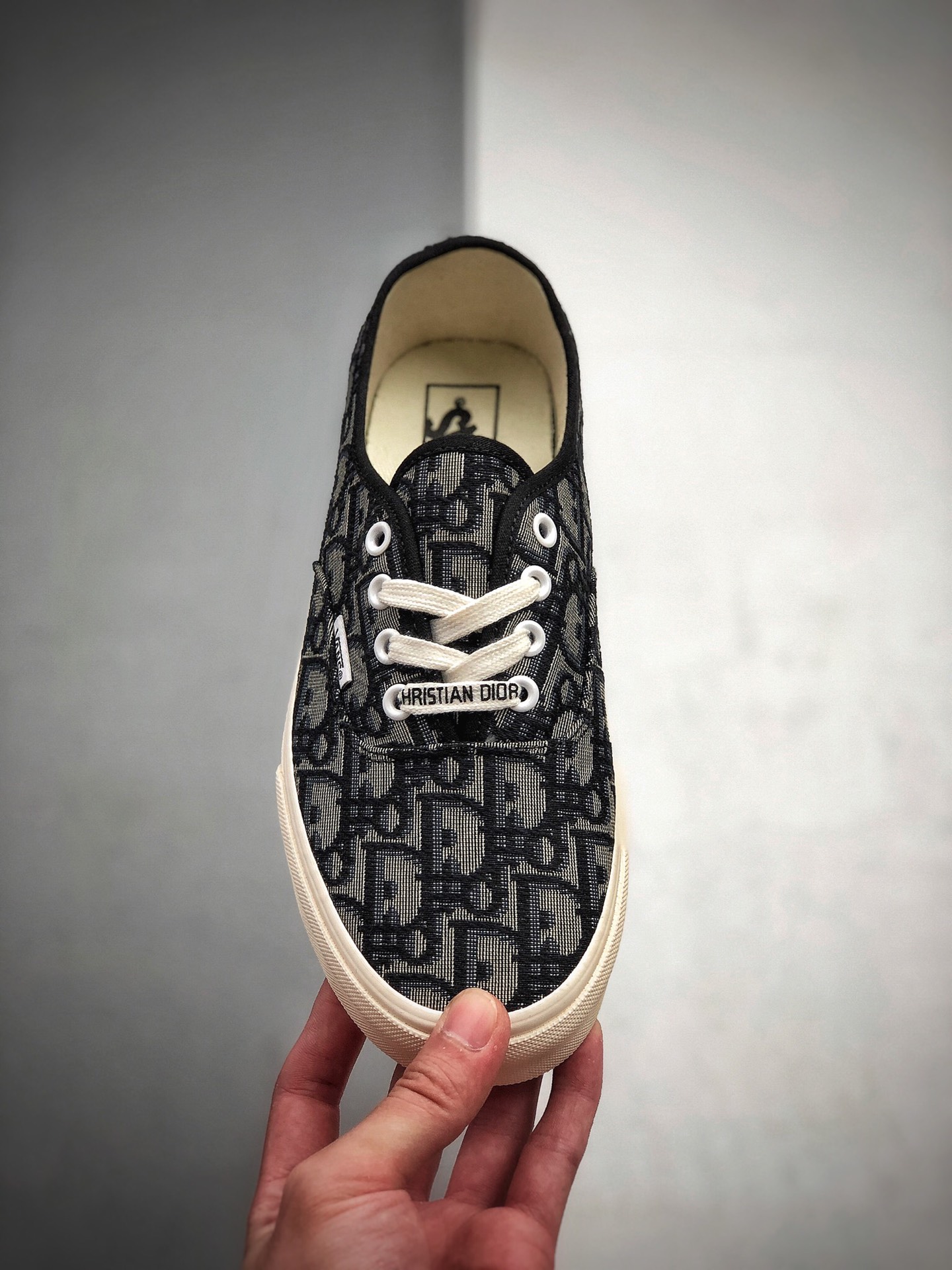 140 2020ss高奢品牌-迪奥Dior x Vans Vault OG Authentic Era LX”Christian Dior”高端支线低帮百搭休闲帆布硫化板鞋