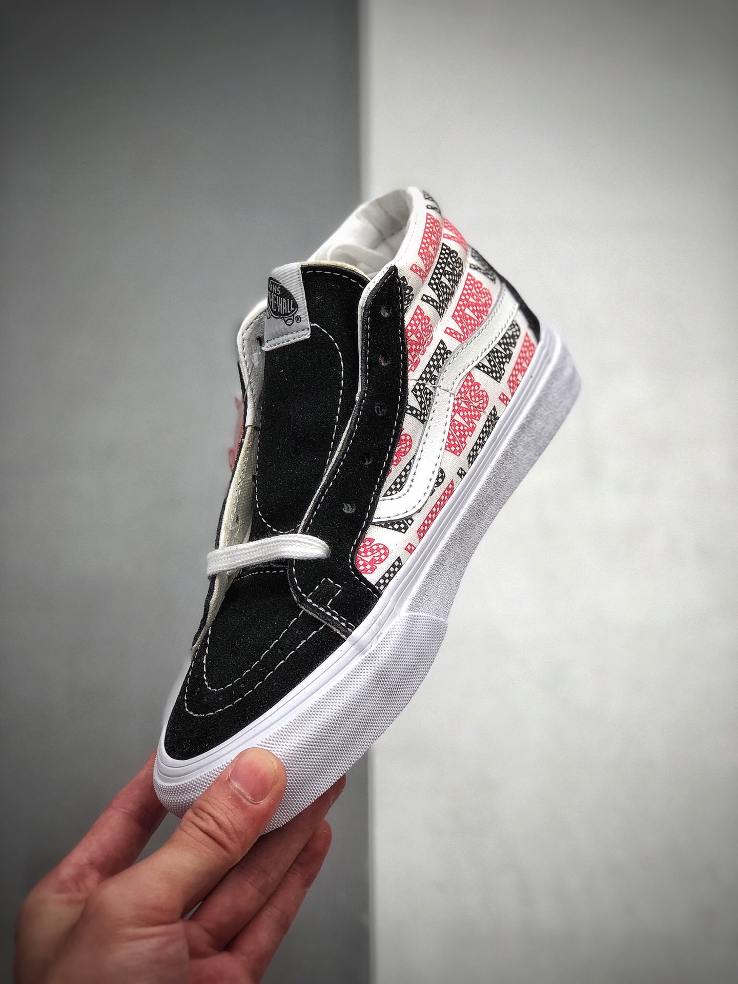 160 万斯大标题VANS范斯SK8-Mid Reissue中帮彩色LOGO男女休闲板鞋VN0A391F2BQ