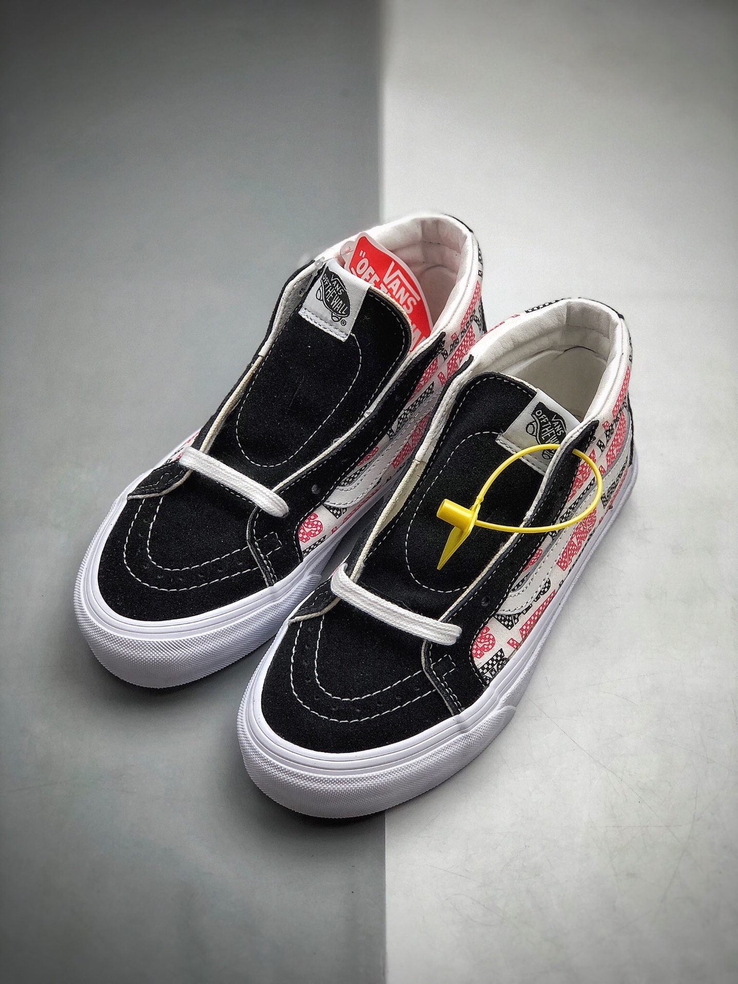 160 万斯大标题VANS范斯SK8-Mid Reissue中帮彩色LOGO男女休闲板鞋VN0A391F2BQ