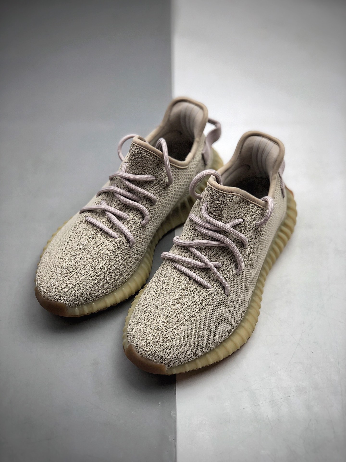 150 Adidas Yeezy Boost 350 V2 椰子系列/芝麻 侃爷最新力作 缓震爆米花大底 货号：F99710