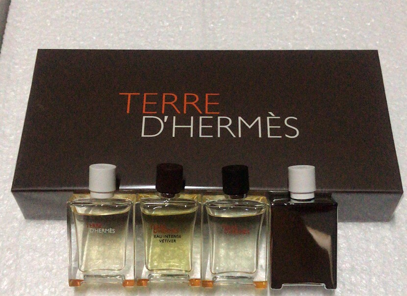 Hermes Terre D' Hermes Miniature Perfume Set - 4 x 5ml