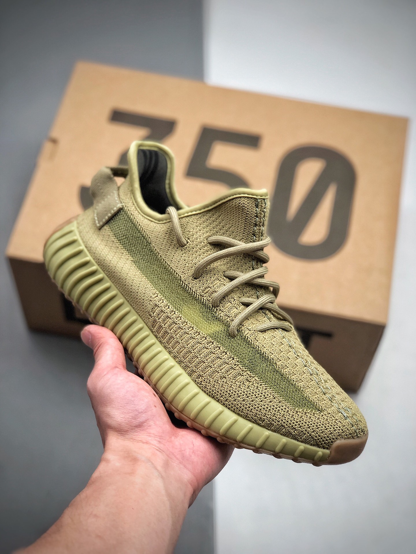 150 公司级真爆 Adidas Yeezy 350 Boost V2 抹茶绿 硫磺 货号：FY5346