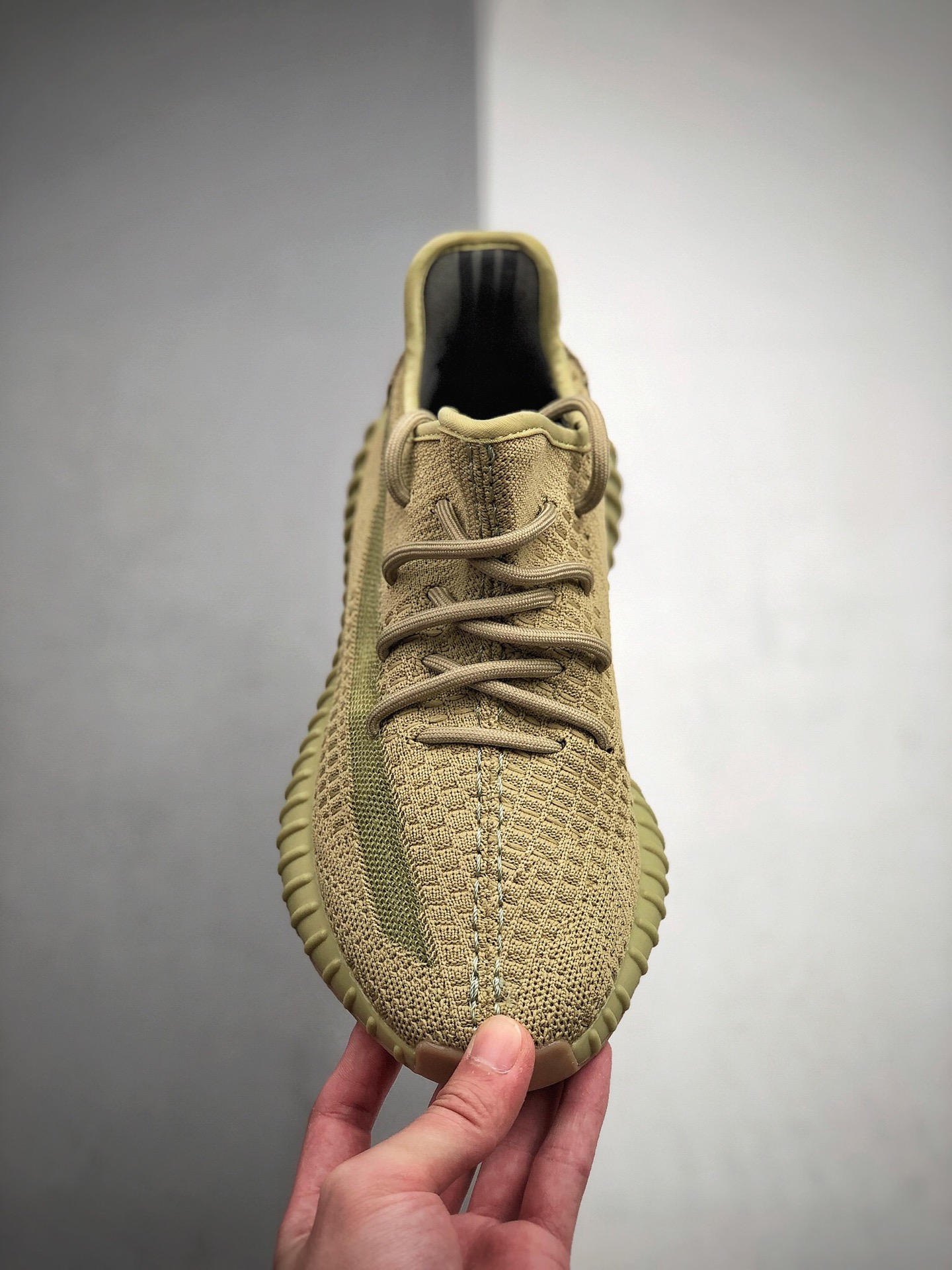150 公司级真爆 Adidas Yeezy 350 Boost V2 抹茶绿 硫磺 货号：FY5346