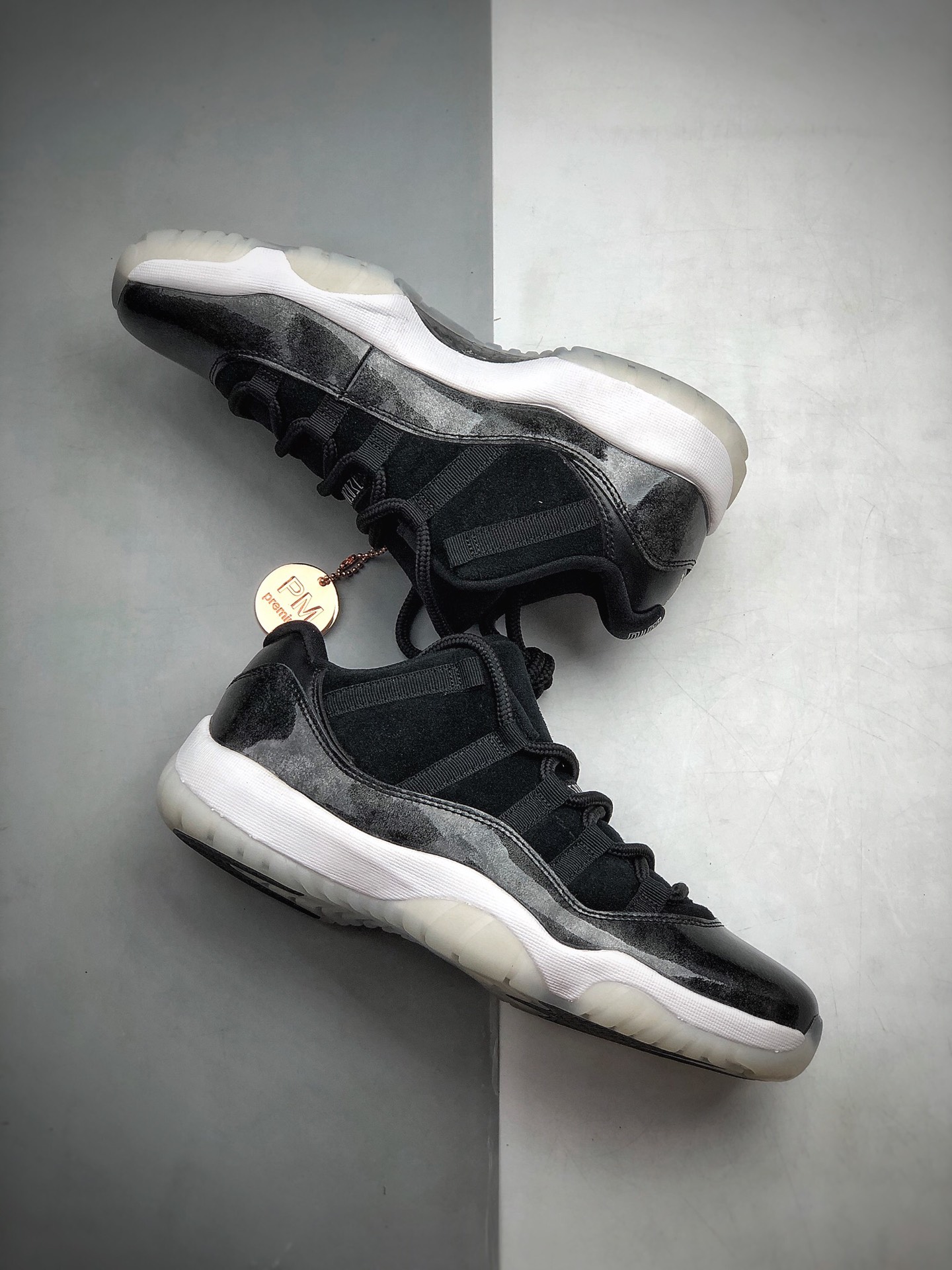 370 原装纯原出货Air Jordan 11 Retro Low Barons伯爵低帮 528895-010