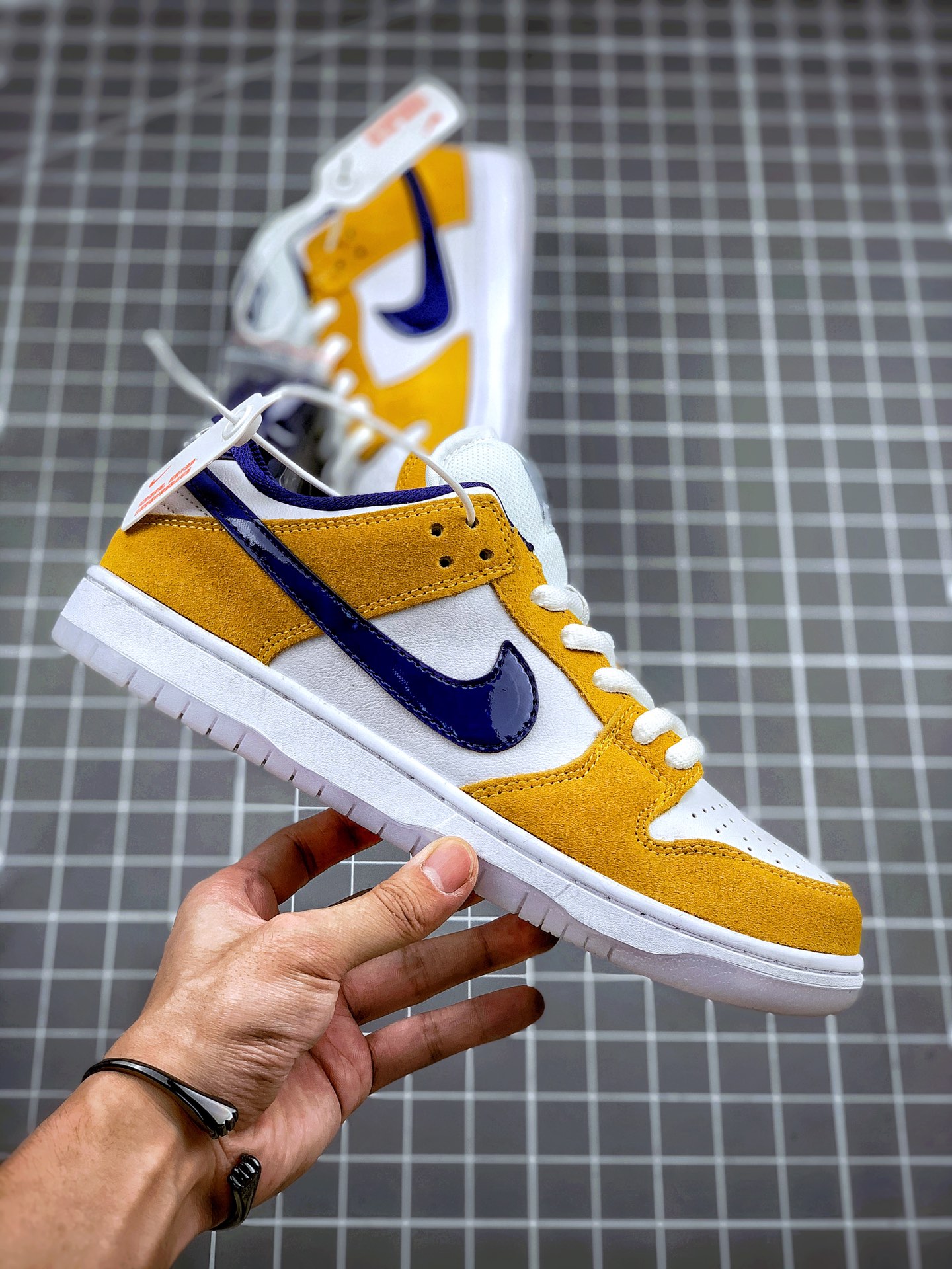 250 Nike SB Dunk Low Laser Orange 湖人紫金配色 大厂公司级出品 货号：BQ6817-800
