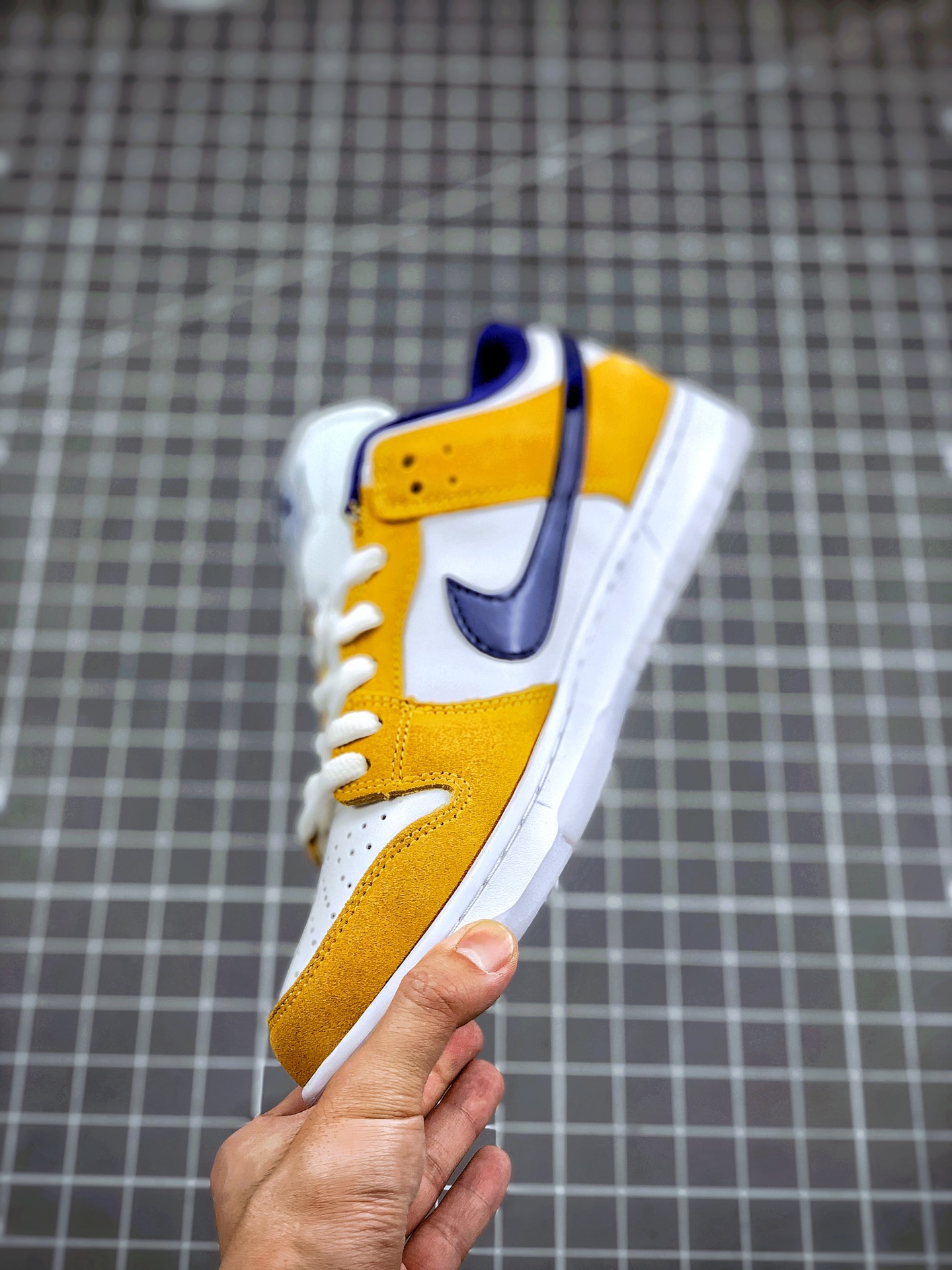 250 Nike SB Dunk Low Laser Orange 湖人紫金配色 大厂公司级出品 货号：BQ6817-800