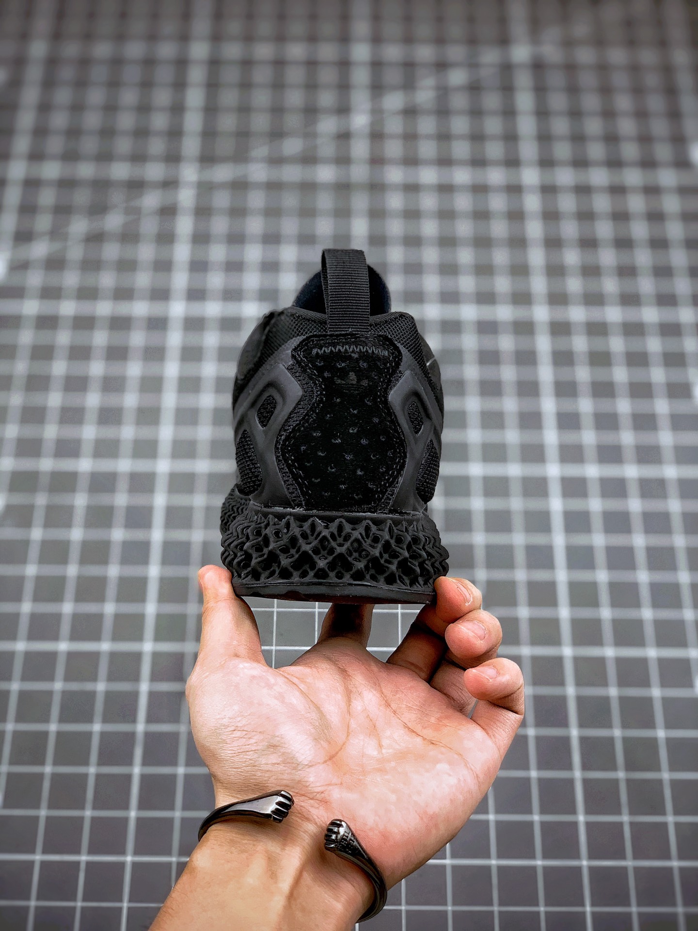280 穿梭矢量未来，致敬全新科技4D打印阿迪达斯Adidas AlphaEDGE 4D竖状 变色龙 FV9029
