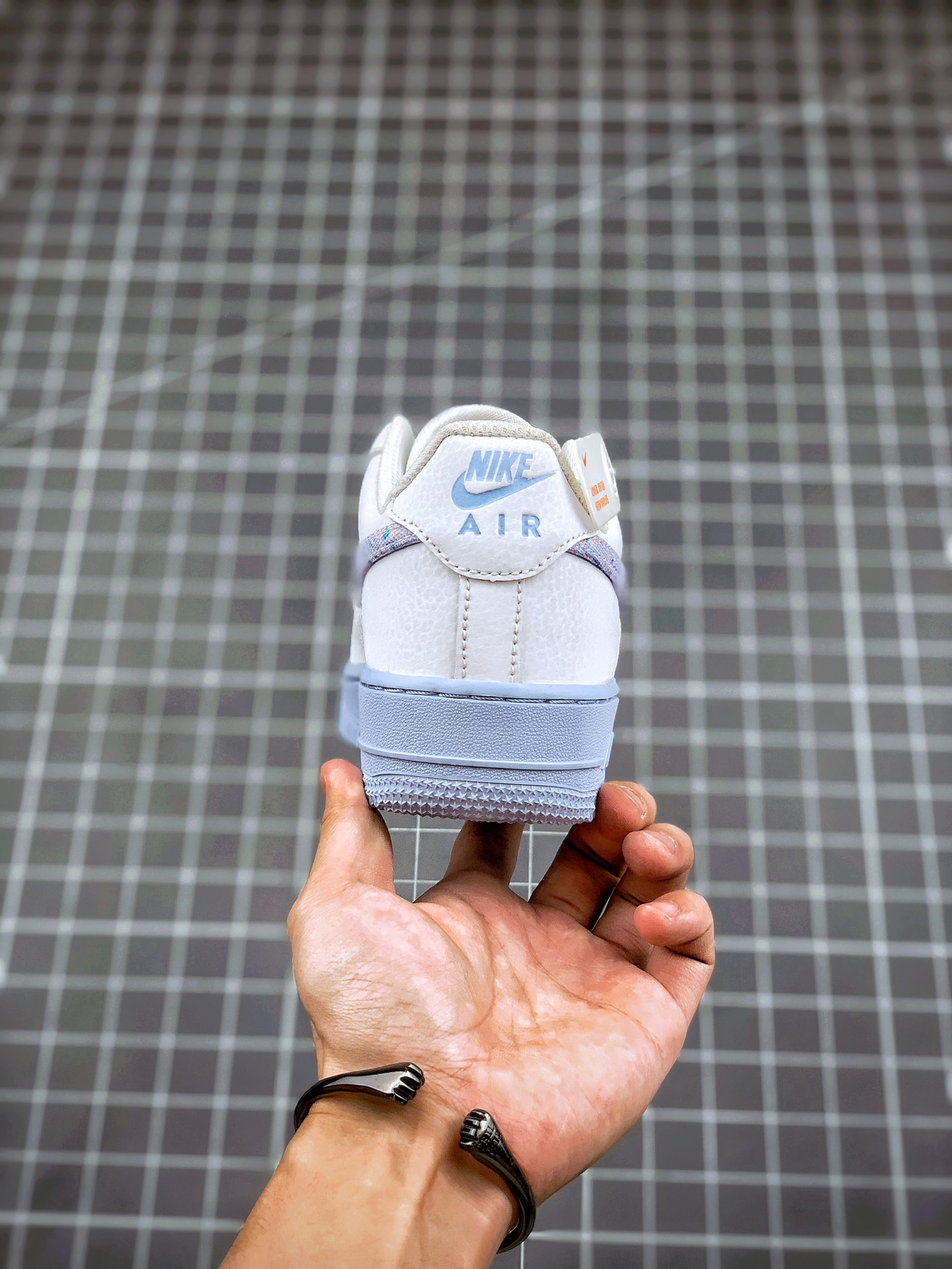 200 Air Force 1 “Hydrogen Blue' 官方同步发售 氢蓝配色  CZ0377-100