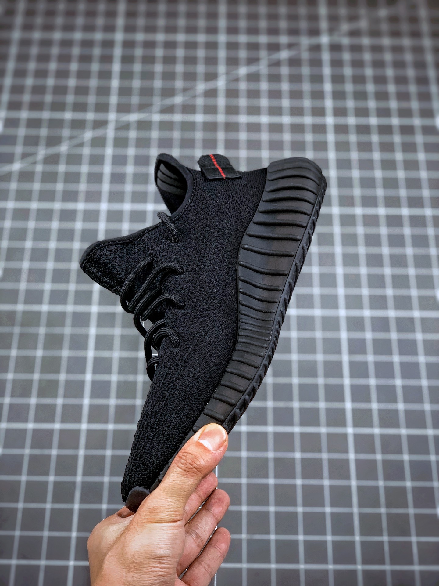 200 Yeezy 350 Boost V2 黑红字 外贸客户指定订单