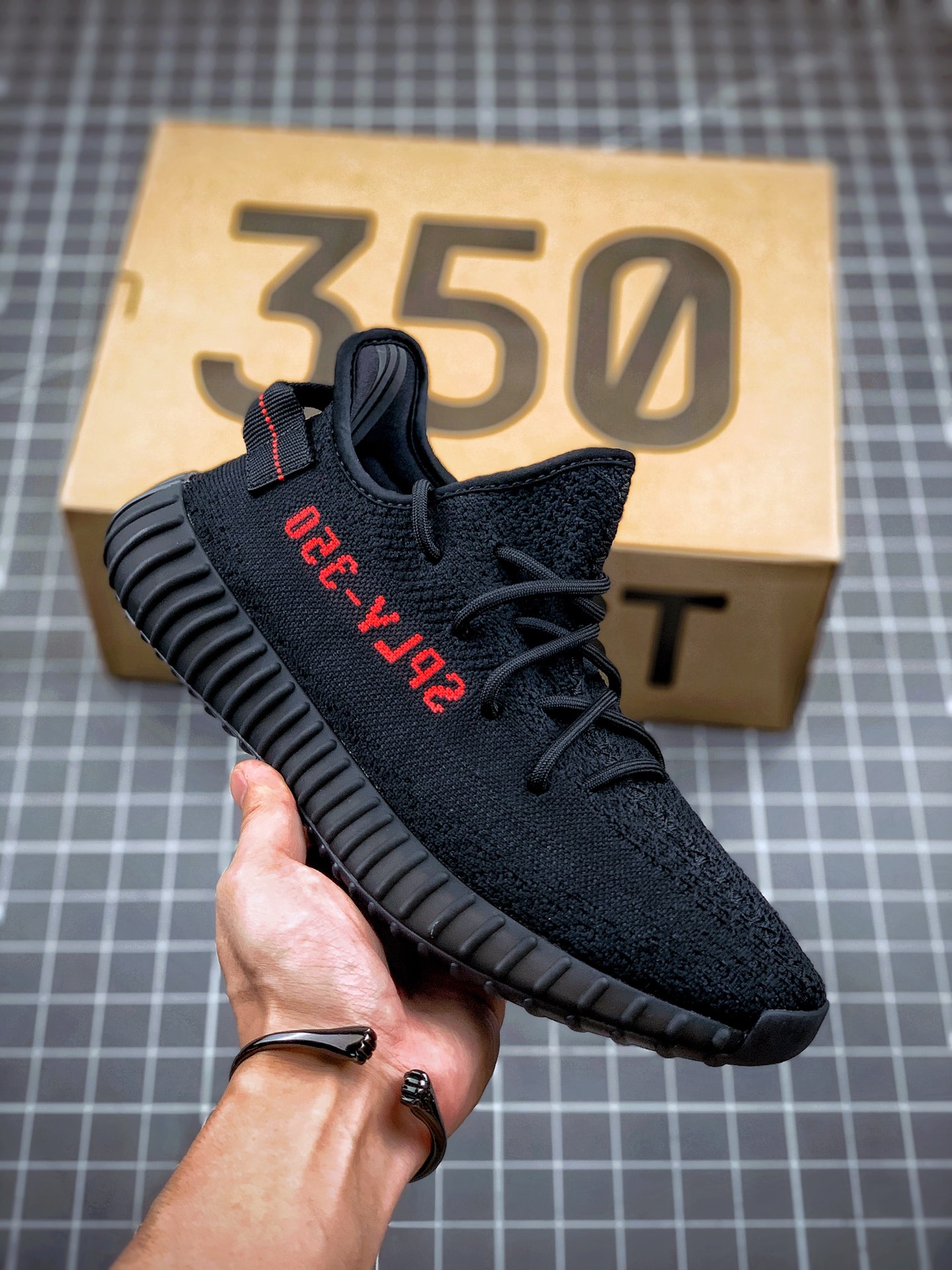 200 Yeezy 350 Boost V2 黑红字 外贸客户指定订单