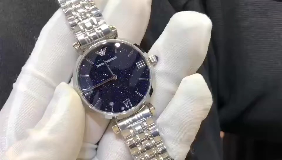 Armani “我愿意把星辰银河都送给你” 阿玛尼满天星手表最浪漫的情话