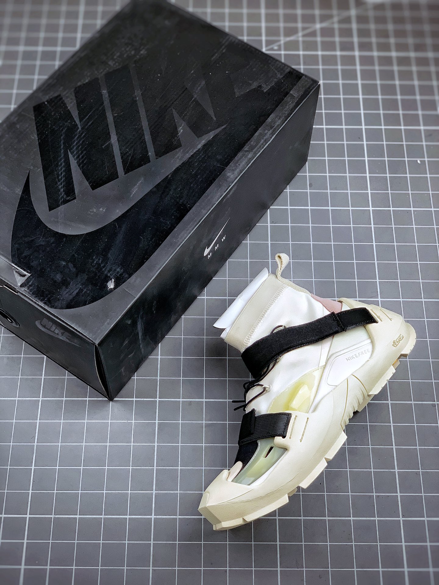 400 MMW x Nike Free TR Flyknit 3  机能外靴独家出货AQ9200-100