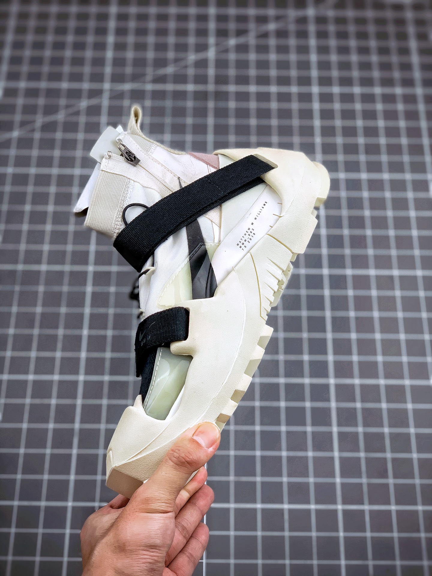 400 MMW x Nike Free TR Flyknit 3  机能外靴独家出货AQ9200-100