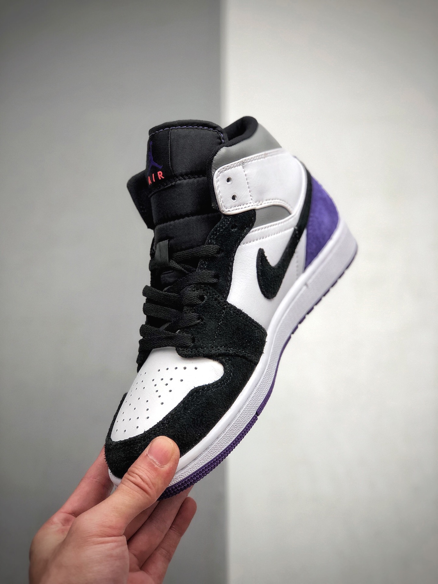 250 Air Jordan 1 Mid 灰熊猫  AJ1乔一中帮休闲板鞋 852542-105