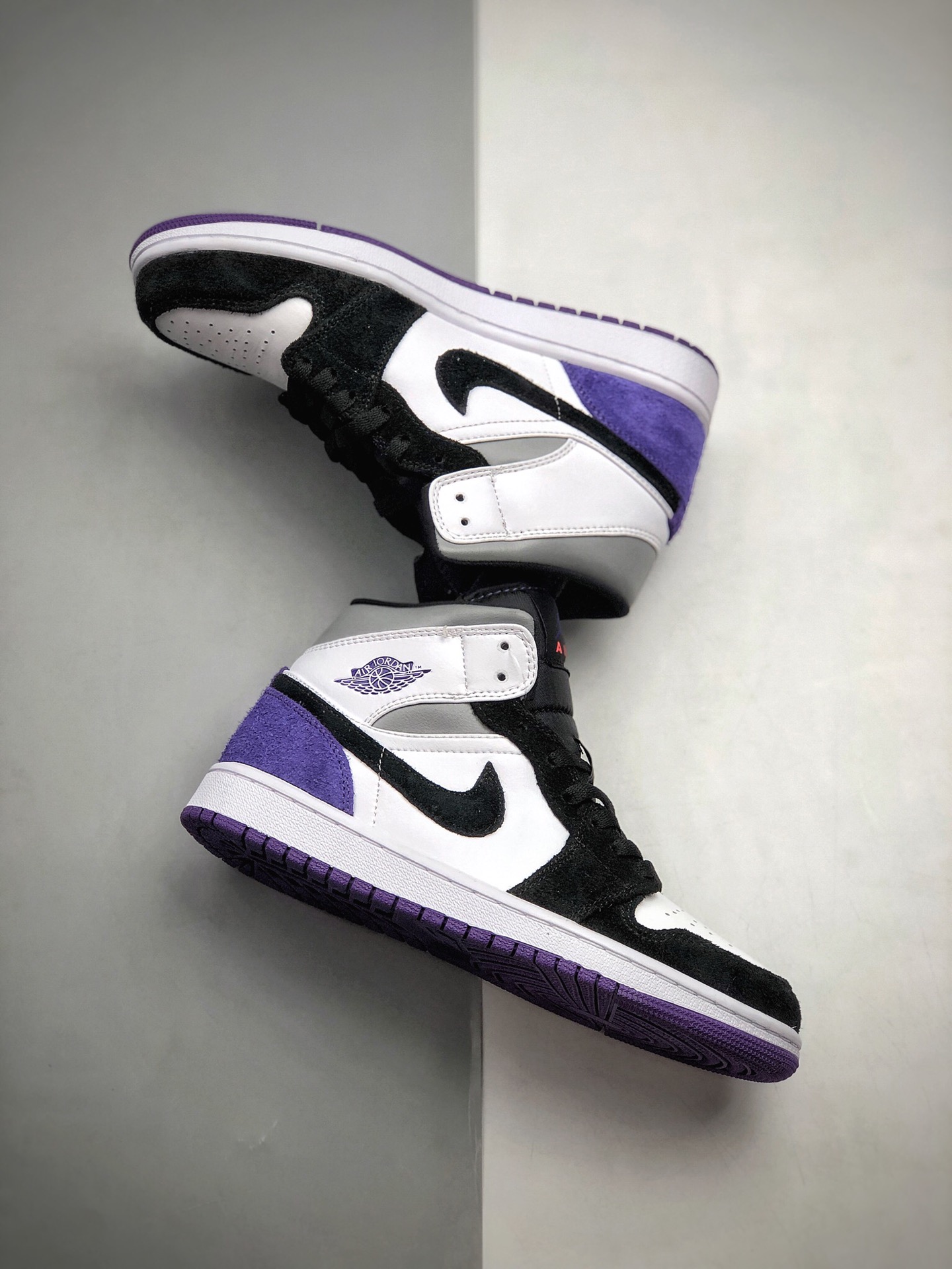 250 Air Jordan 1 Mid 灰熊猫  AJ1乔一中帮休闲板鞋 852542-105