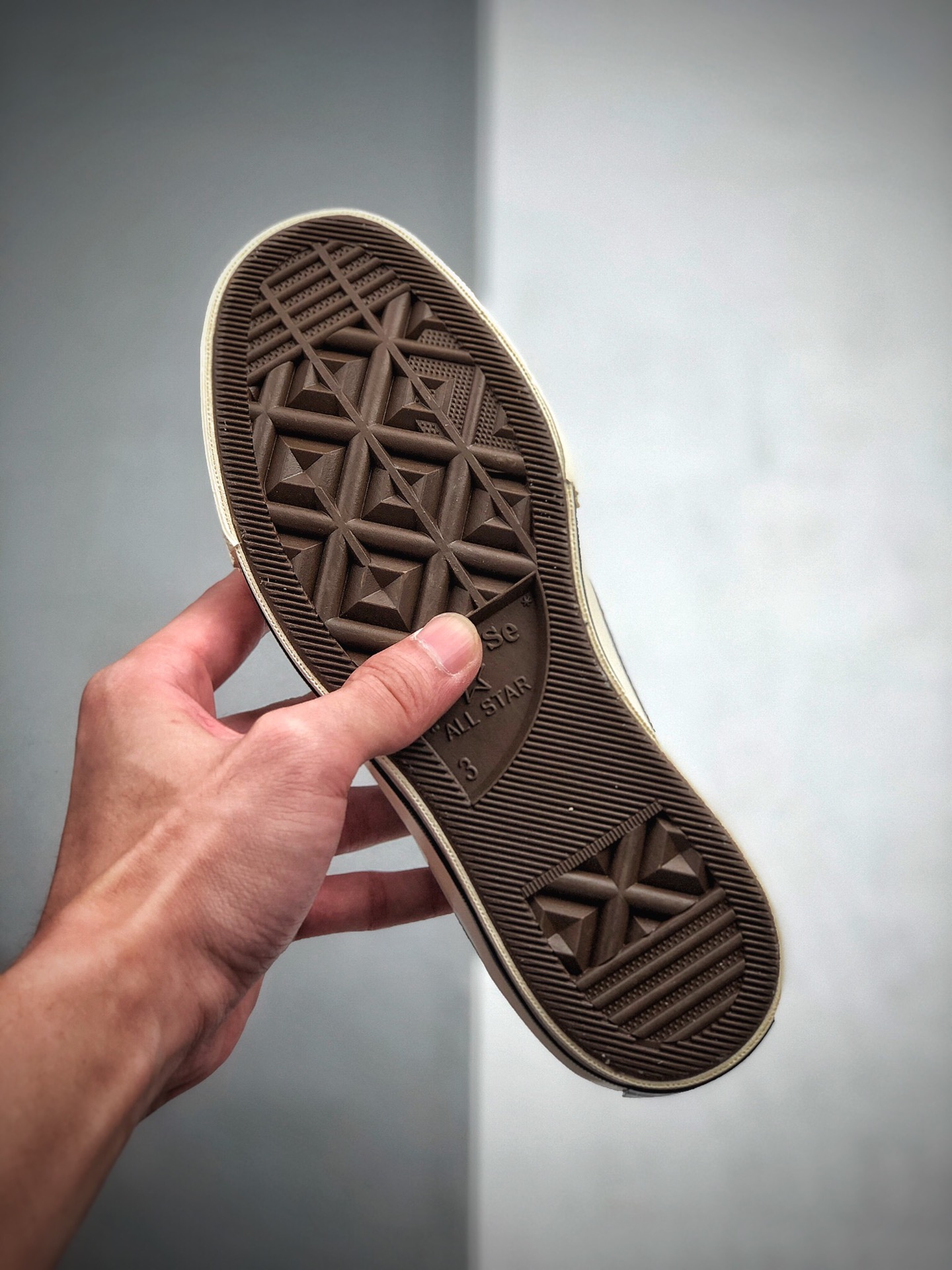 160  CONVERSE X Louis Vuitton 高端工艺鞋盒 匡威1970S呈独家重磅释出