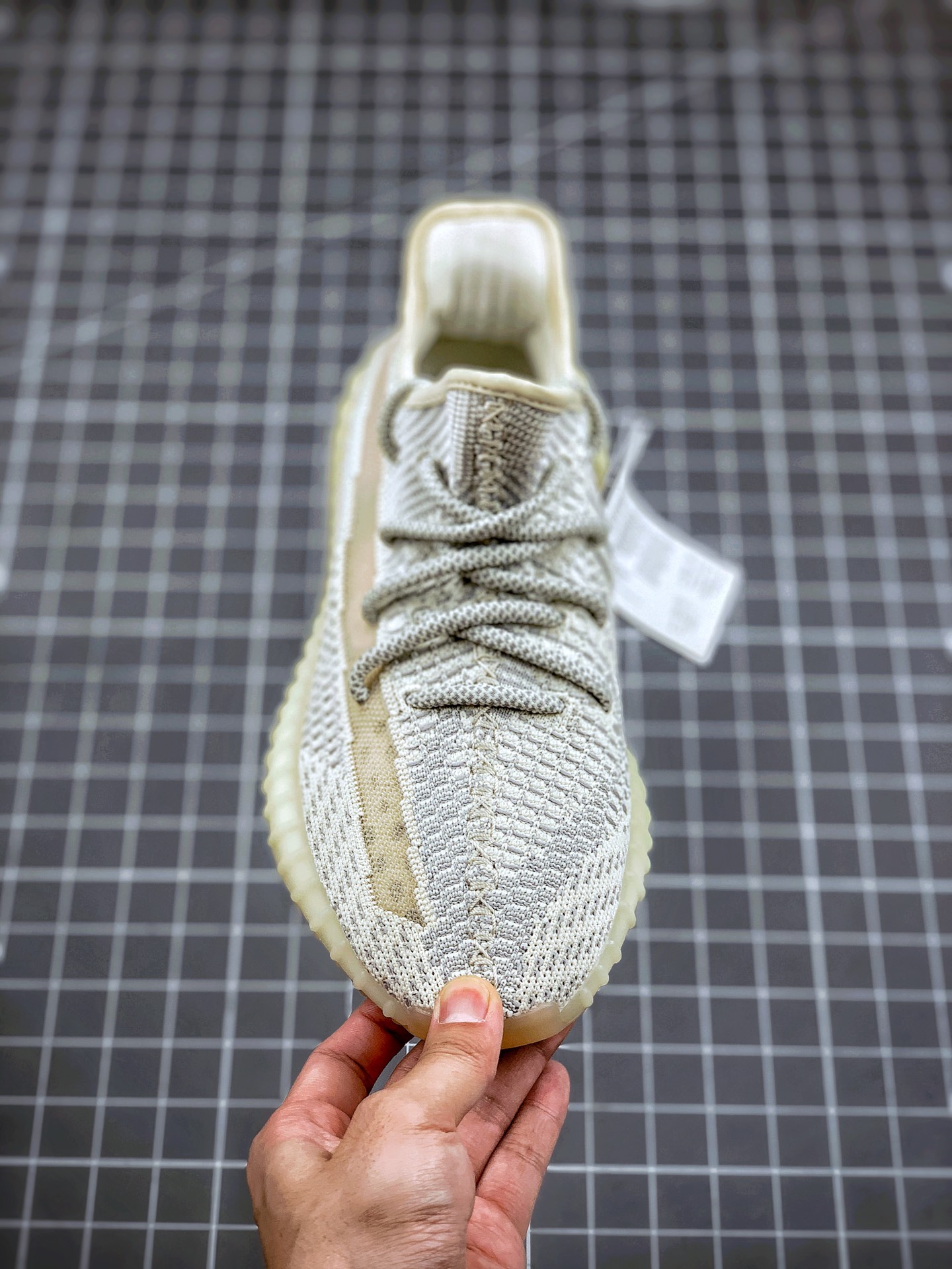 200 YEEZY 350V2 芝麻天使 美洲限定2.0