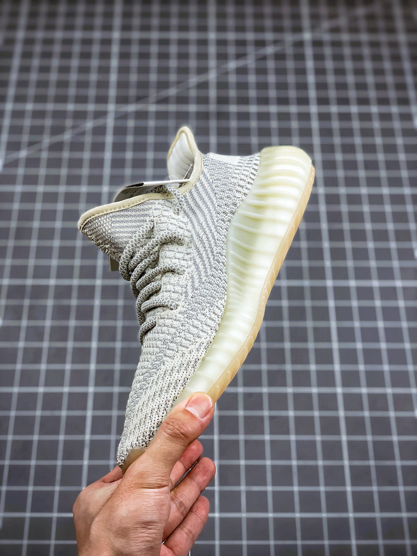 200 YEEZY 350V2 芝麻天使 美洲限定2.0