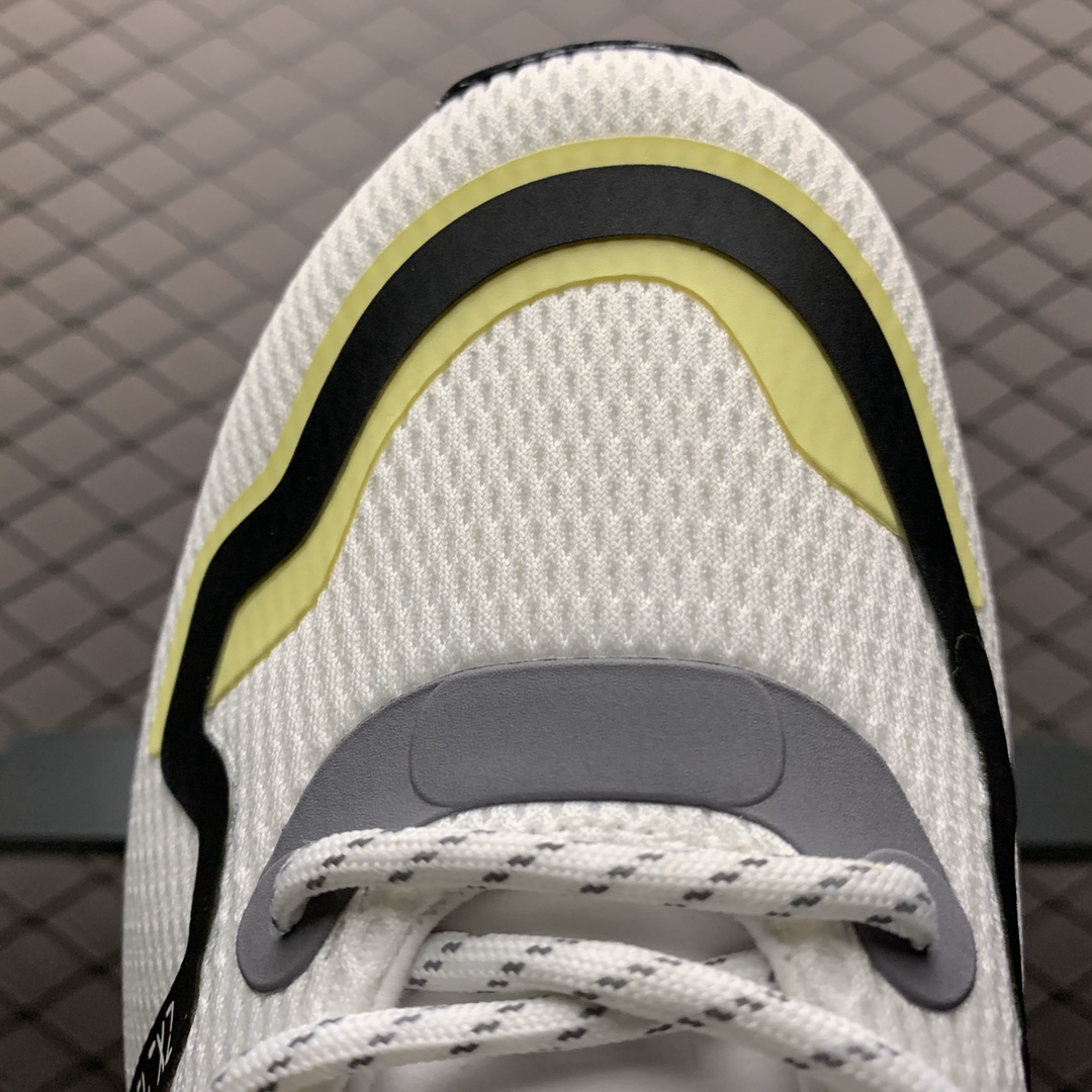 180 Adidas 阿迪达斯 Original ZX 750 HE 休闲跑步鞋 FV2875