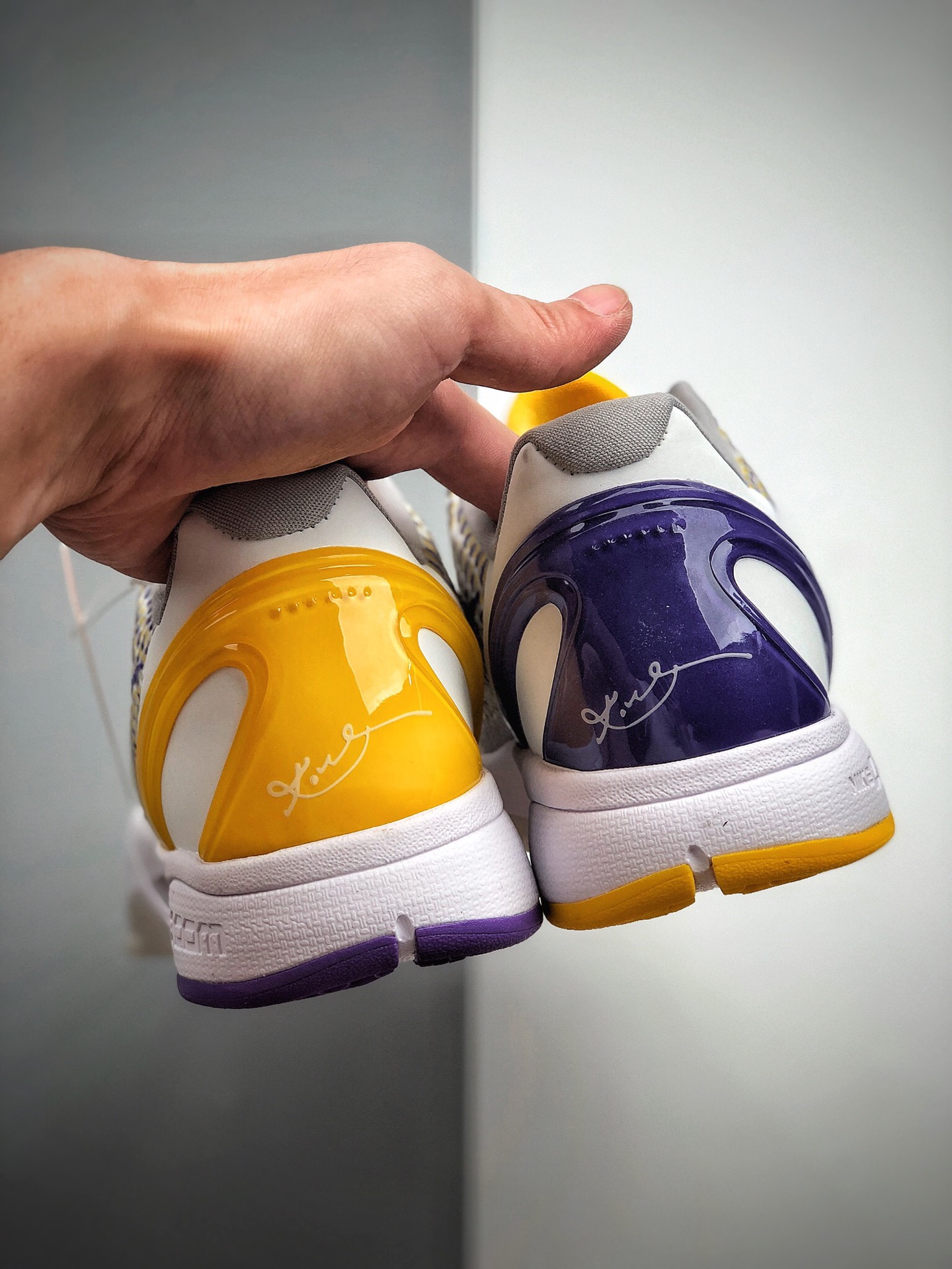 250 公司级 Nike Kobe6 Protro VI 时尚休闲运动篮球鞋  CW2190-105