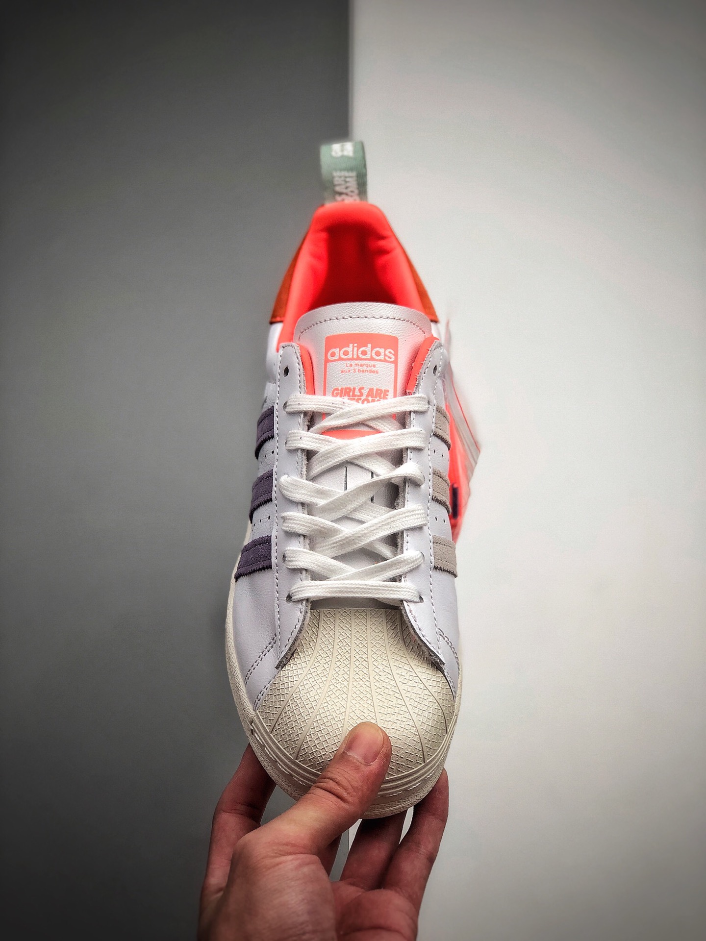 200  阿迪达斯adidas三叶草 Originals 联名 Superstar Superstar50周年白科技紫橙 贝壳头经典百搭休闲运动板鞋FW8087