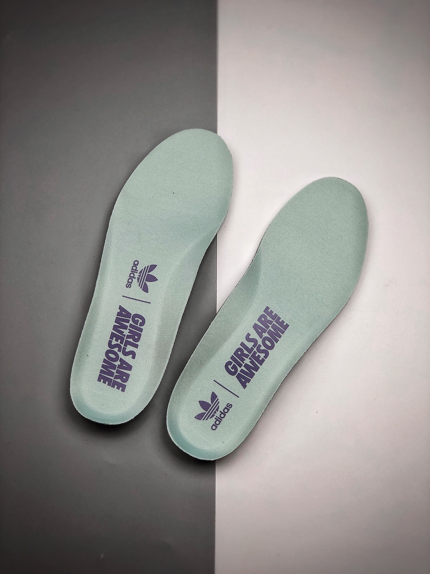 200  阿迪达斯adidas三叶草 Originals 联名 Superstar Superstar50周年白科技紫橙 贝壳头经典百搭休闲运动板鞋FW8087