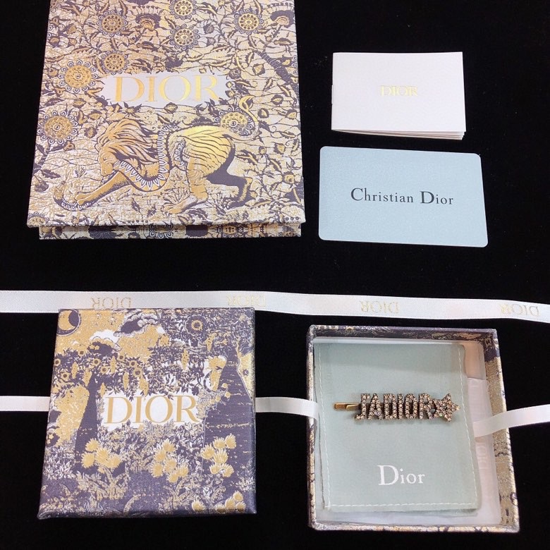 Luxurious Diordio Letter and Star Hair Clips with Diamonds for ¥180. - 图片 6