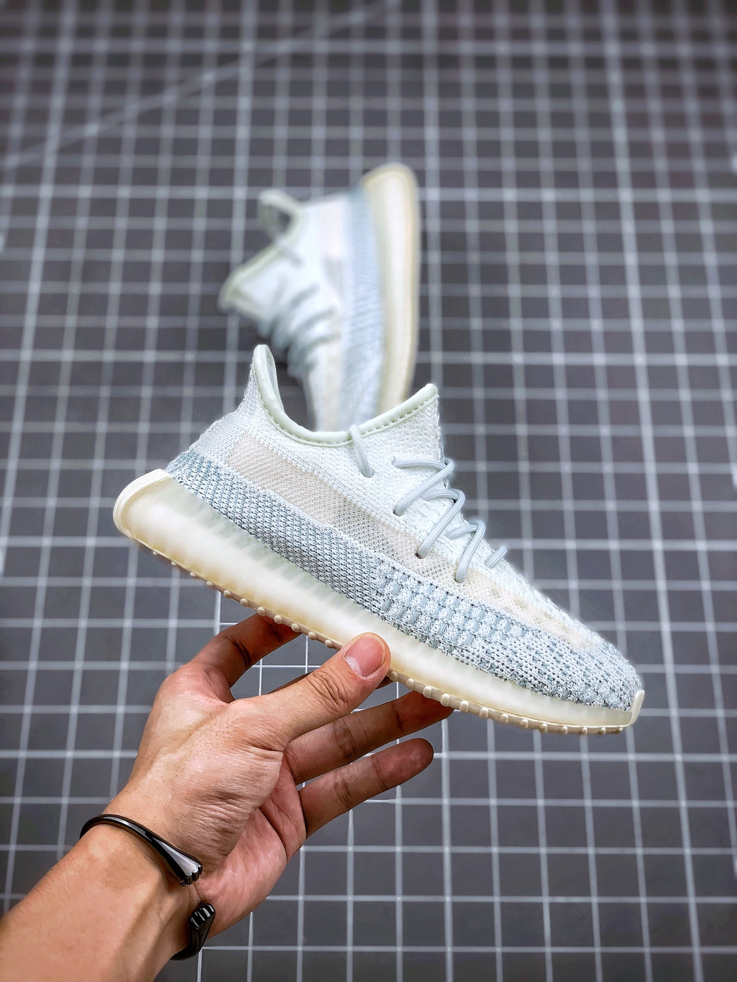 230  Yeezy 350v2 冰蓝天使 童鞋 同步官方发售版本
