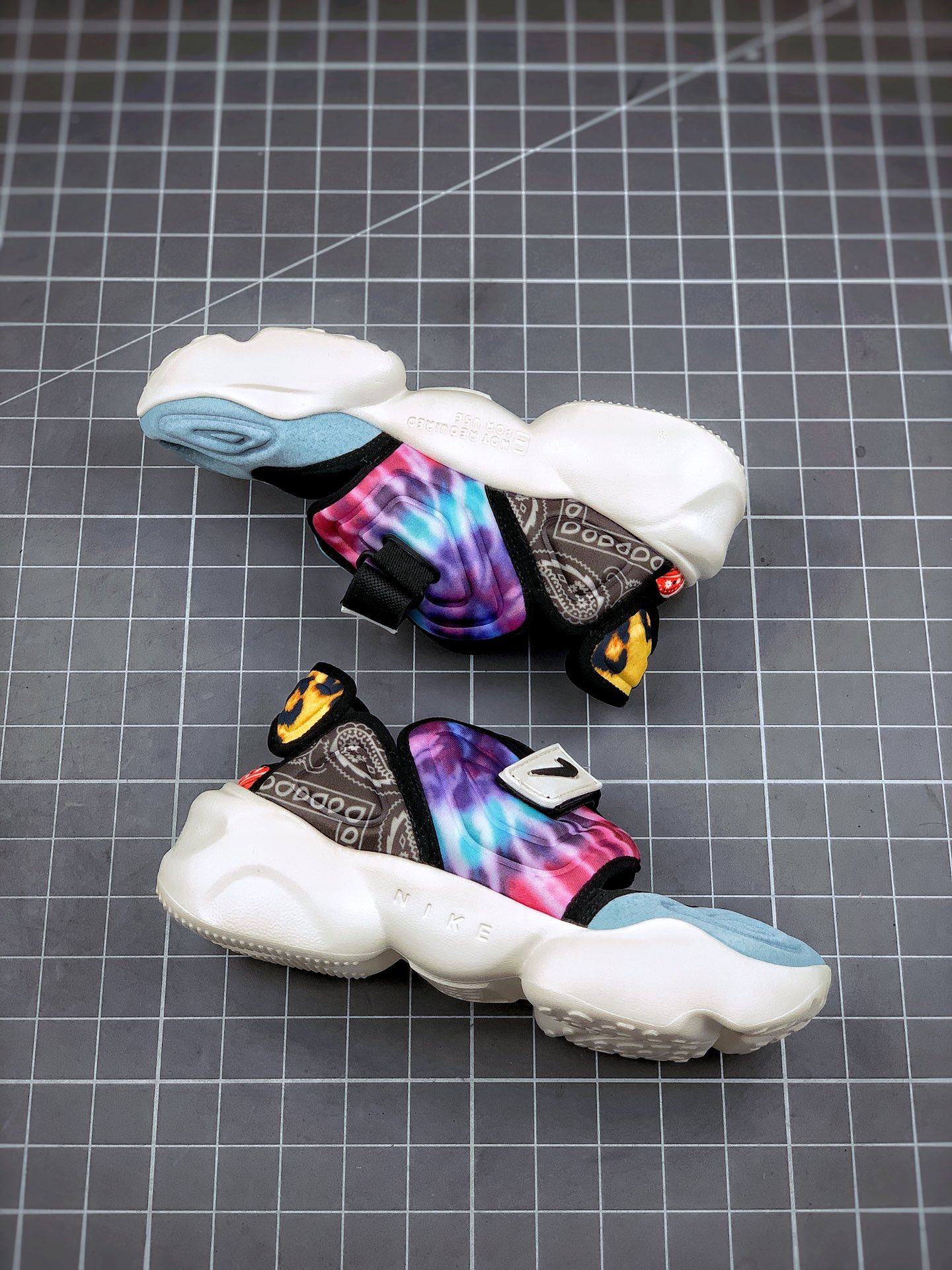 200  Nike Aqua Rift “Summit White”  CW2624-101 网红老爹鞋