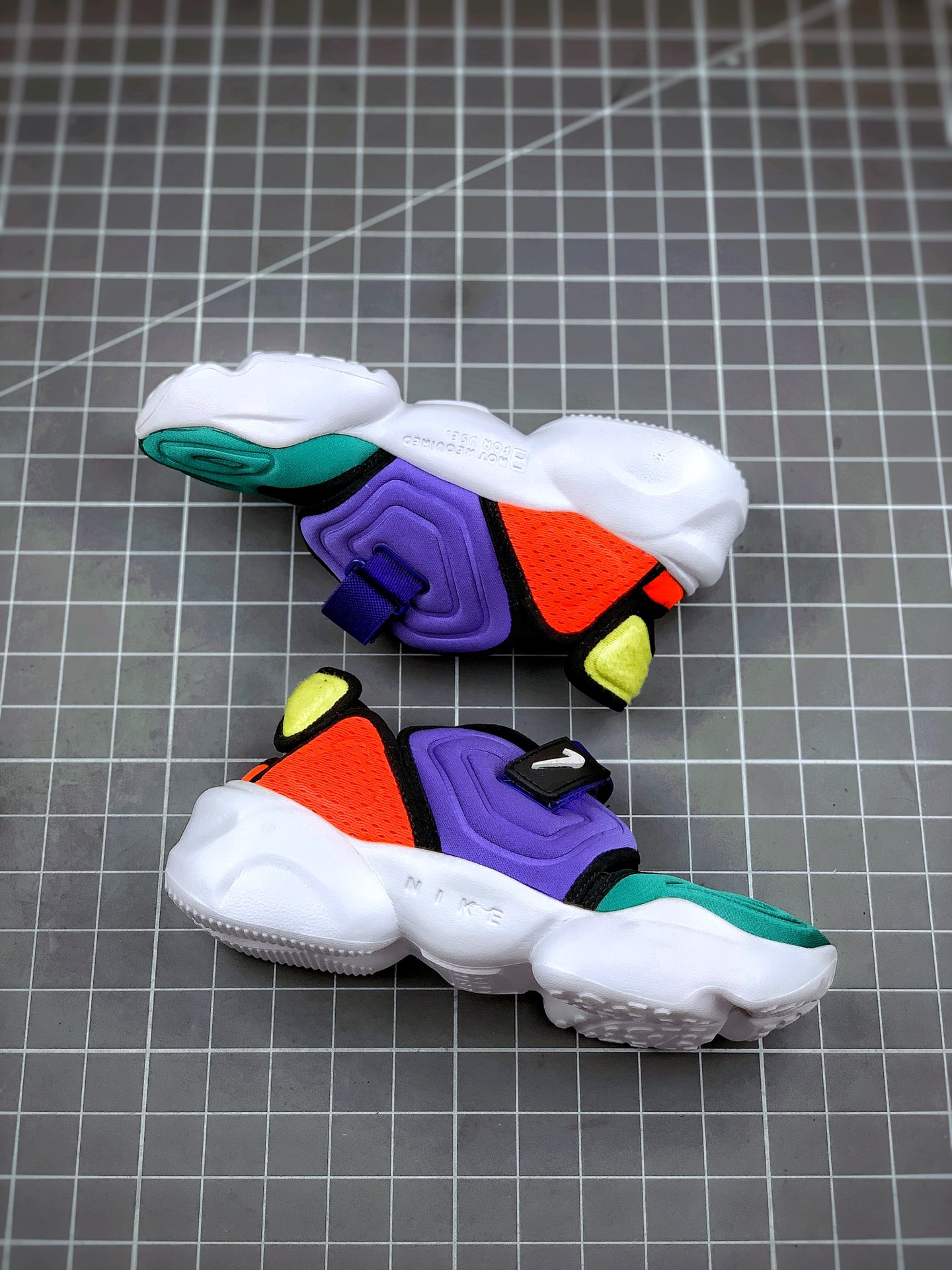 200 Nike Aqua Rift “Summit White” 权志龙推荐分趾鞋 网红老爹鞋 BQ4797-400