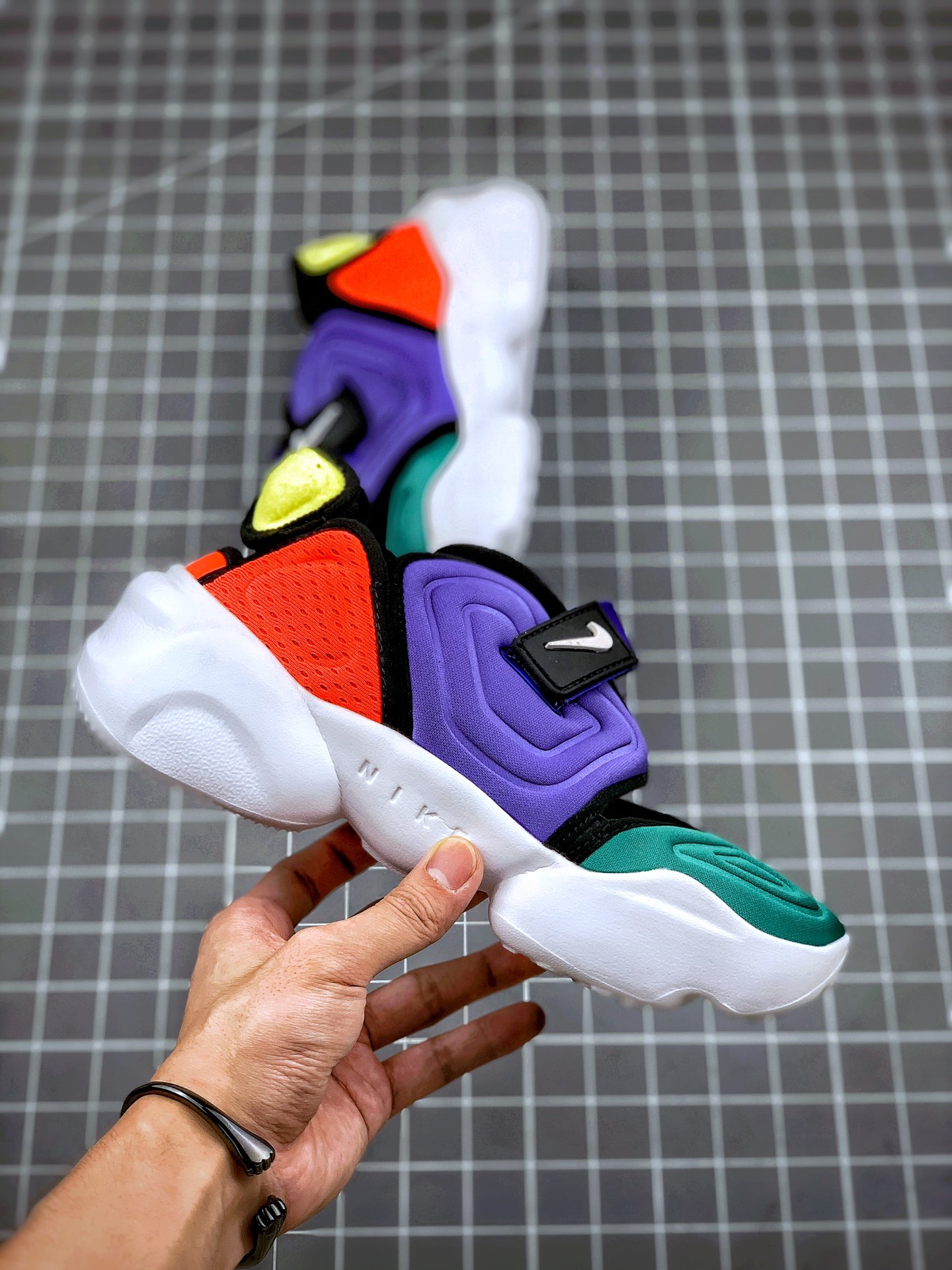 200 Nike Aqua Rift “Summit White” 权志龙推荐分趾鞋 网红老爹鞋 BQ4797-400