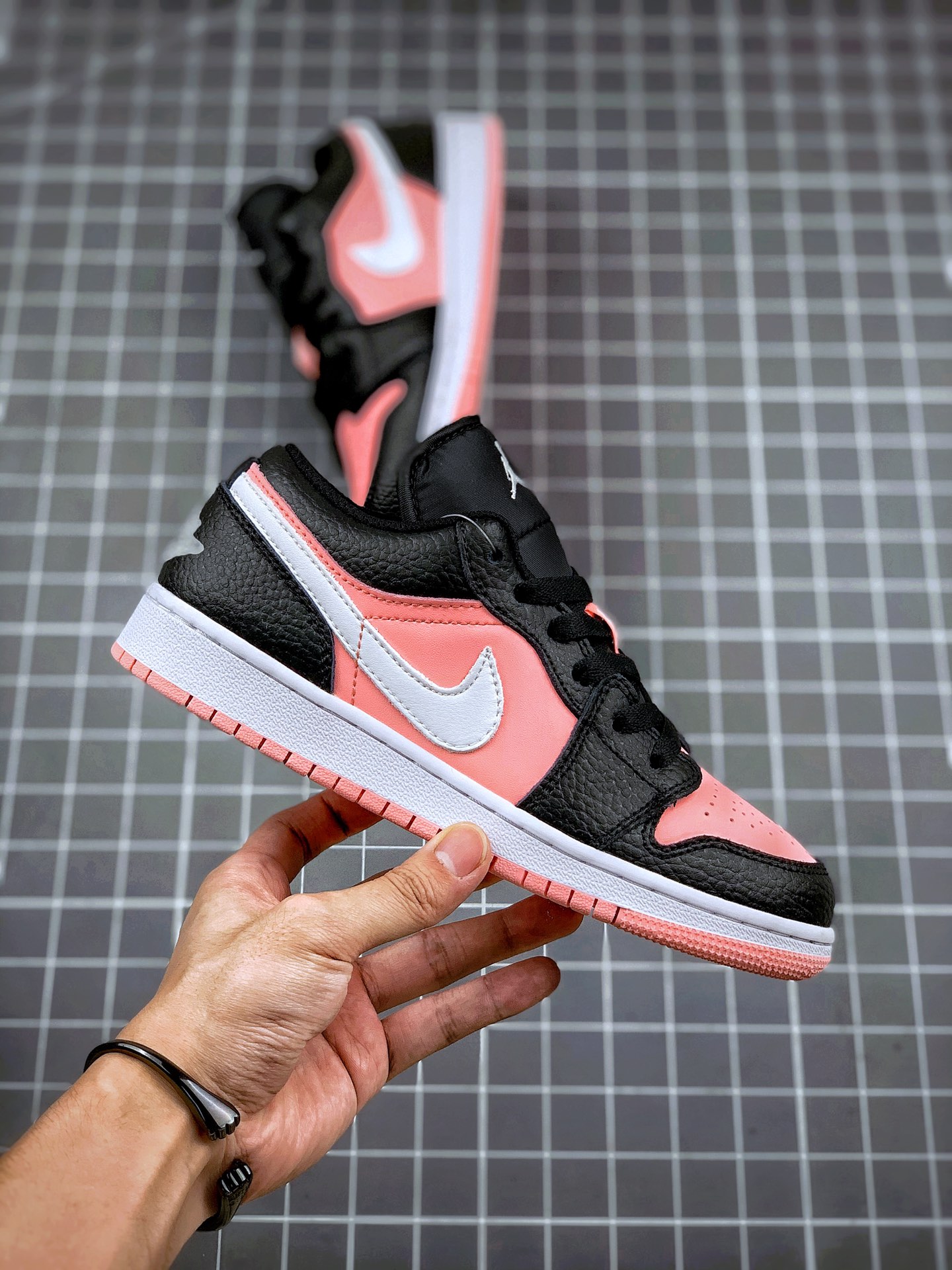 200 Air Jordan 1 Low 樱花粉 AJ1乔1低帮休闲板鞋  554723-016