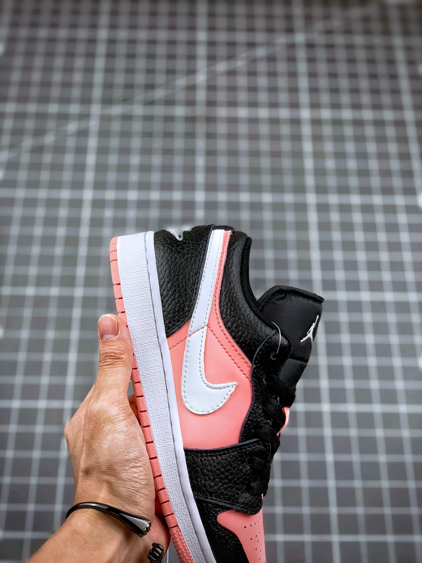 200 Air Jordan 1 Low 樱花粉 AJ1乔1低帮休闲板鞋  554723-016