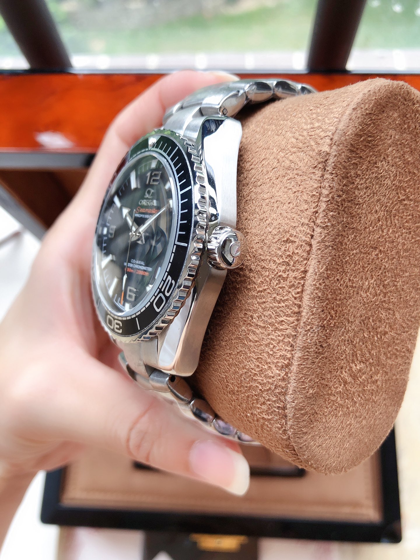 OMEGA欧米茄 海洋600米自動機械腕時計 43.5mm