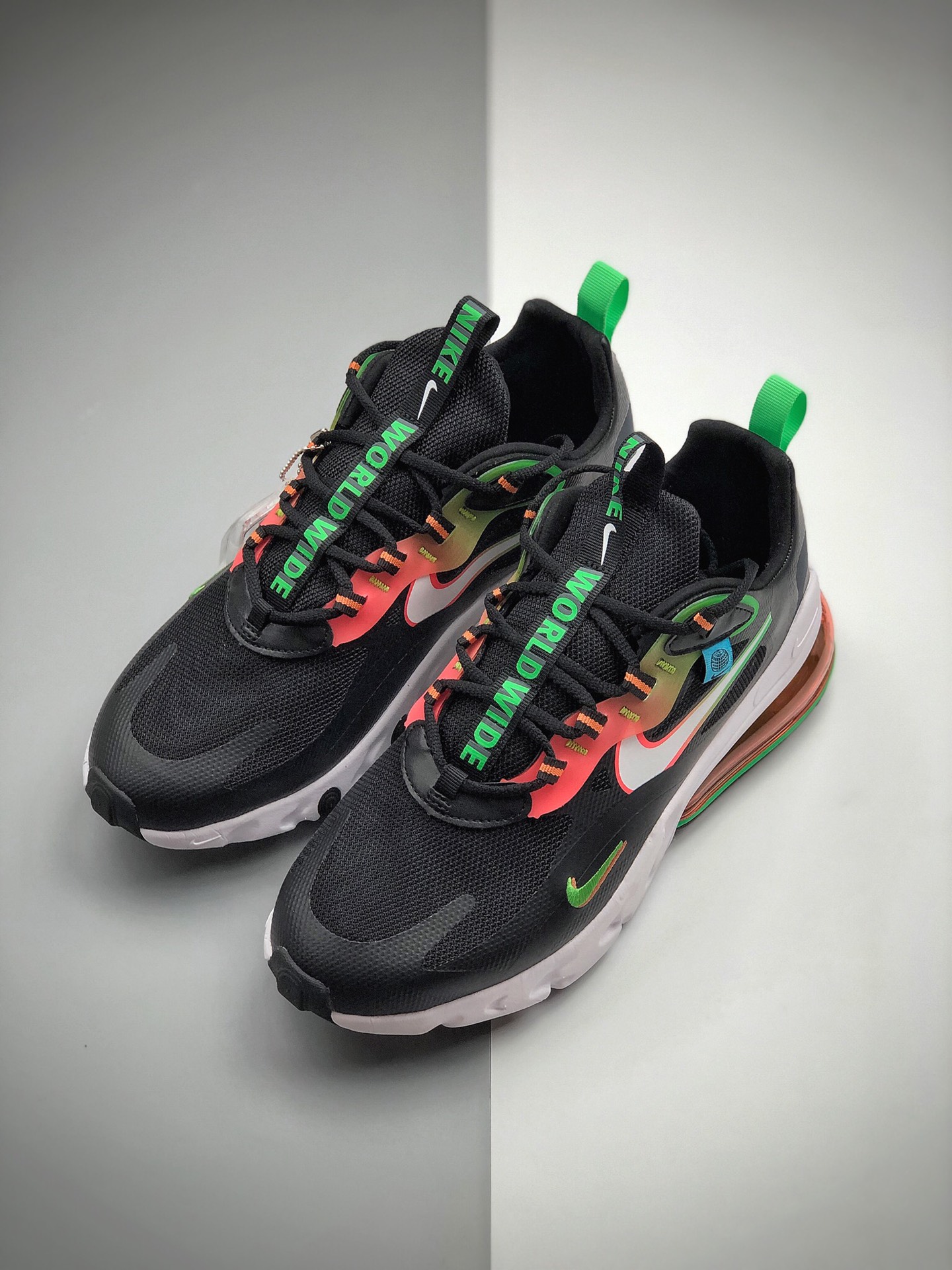 200  耐克 Nike React Air Max 270 React 高桥盾网纱系列 机能半气垫跑步鞋 CK6457-001