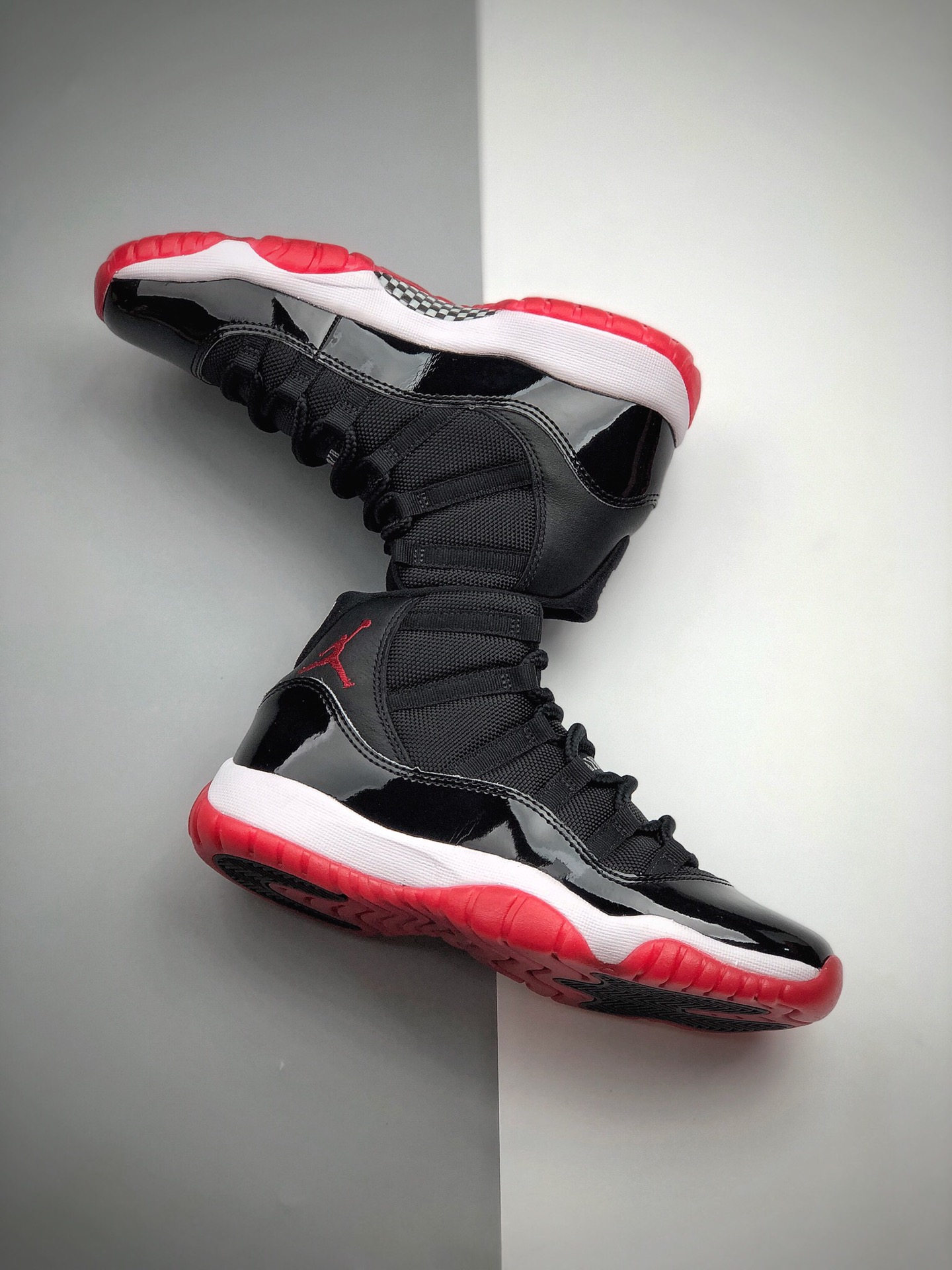 310 Air Jordan 11 RETRO  Bred【GS】高帮篮球鞋/黑红 货号：378038-061